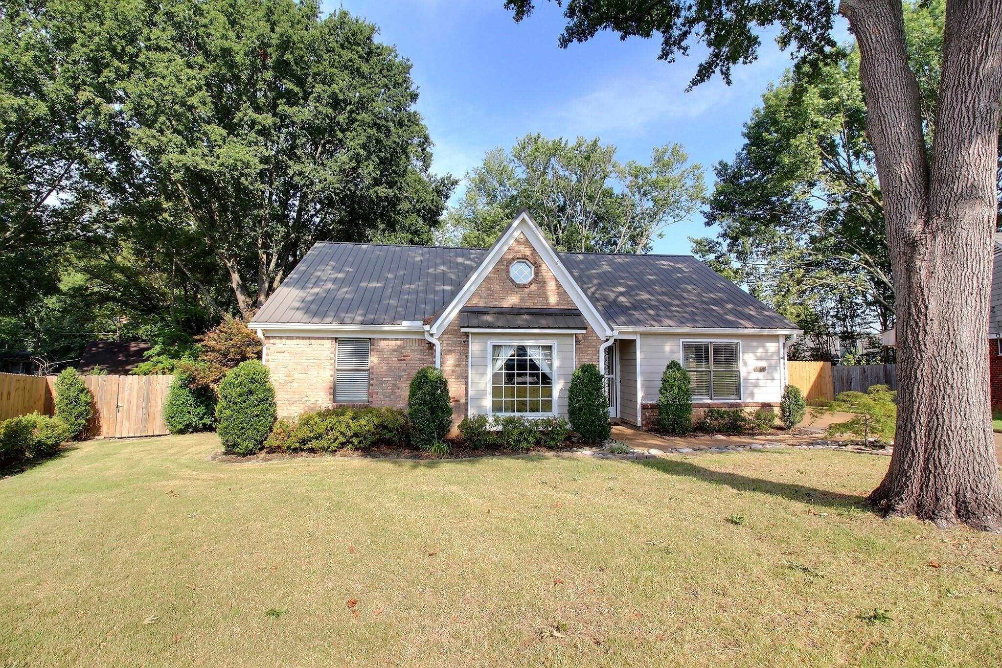 441 TAYLORS WAY