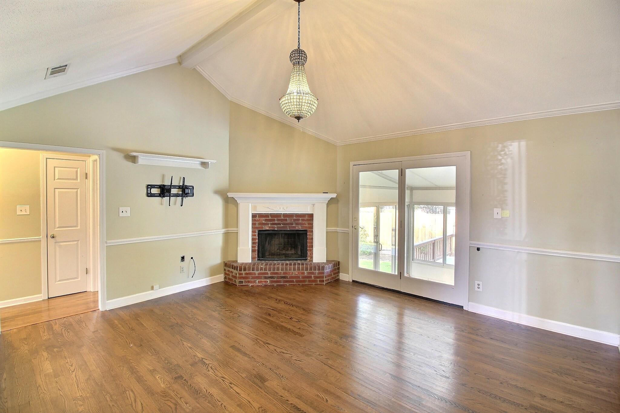 441 TAYLORS WAY
