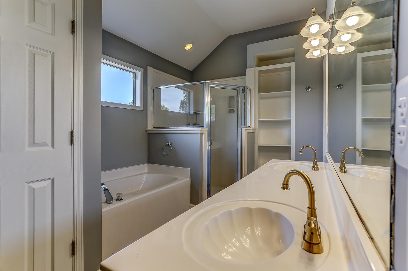 1216 MISTY ISLE DR