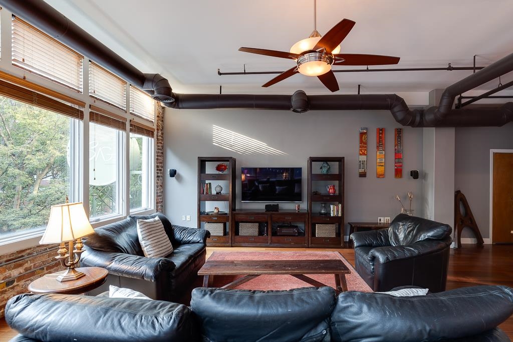 92 S MAIN ST Unit: 203