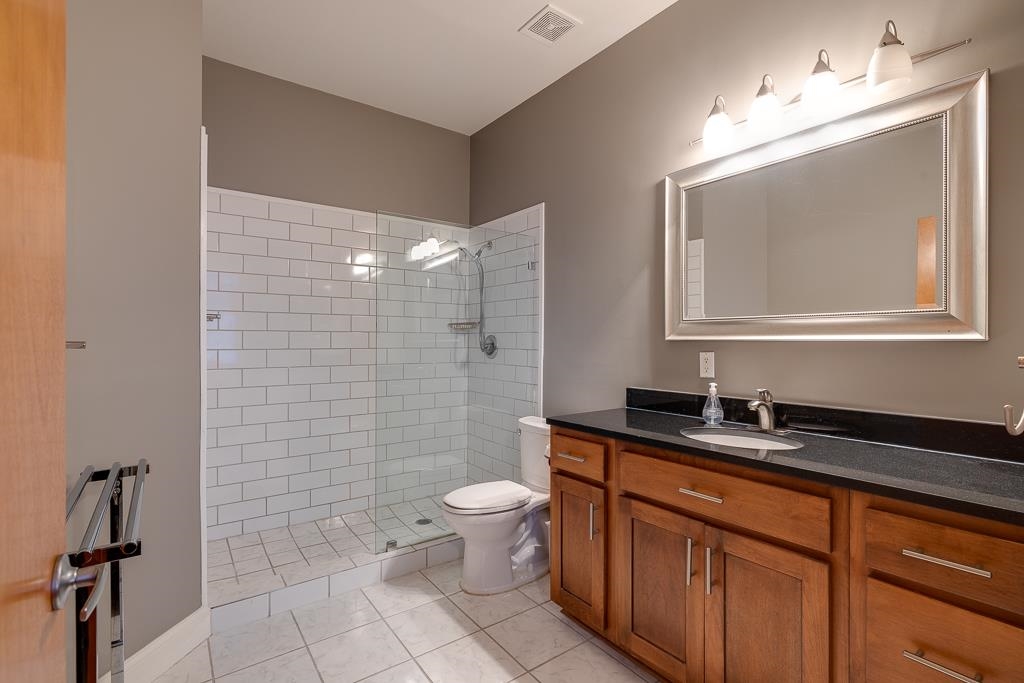 92 S MAIN ST Unit: 203