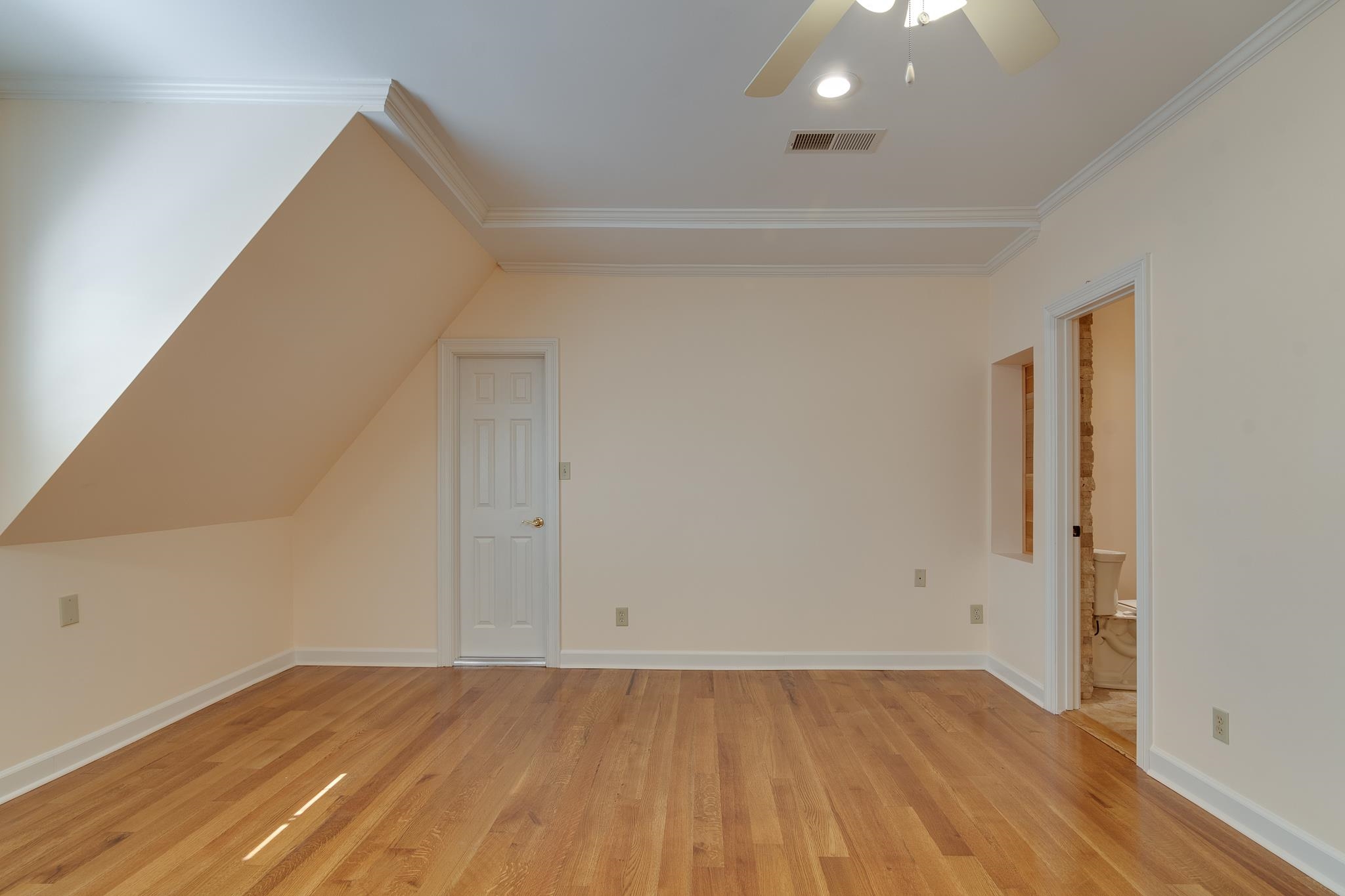 7254 OAKVILLE DR