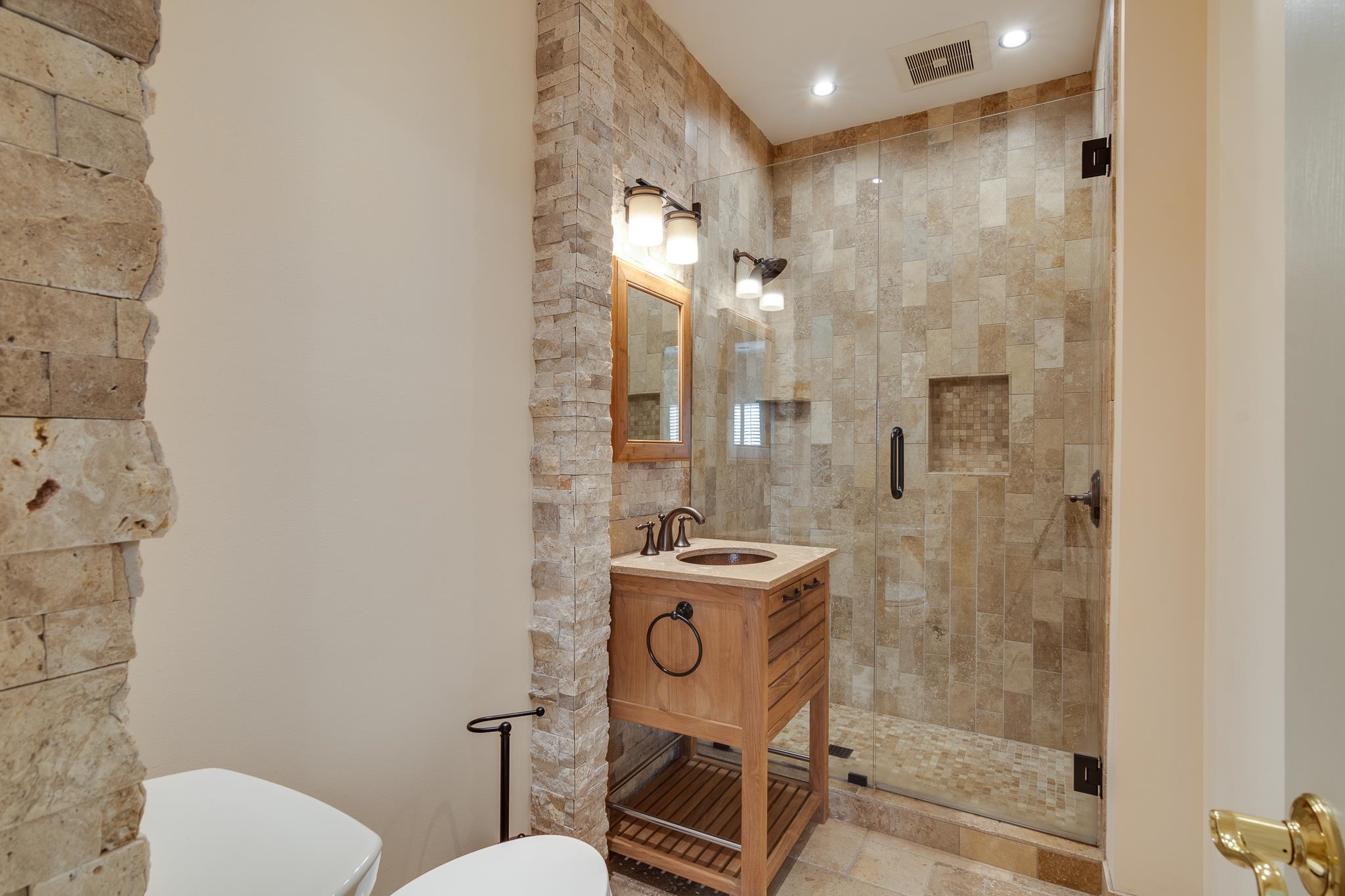 7254 OAKVILLE DR