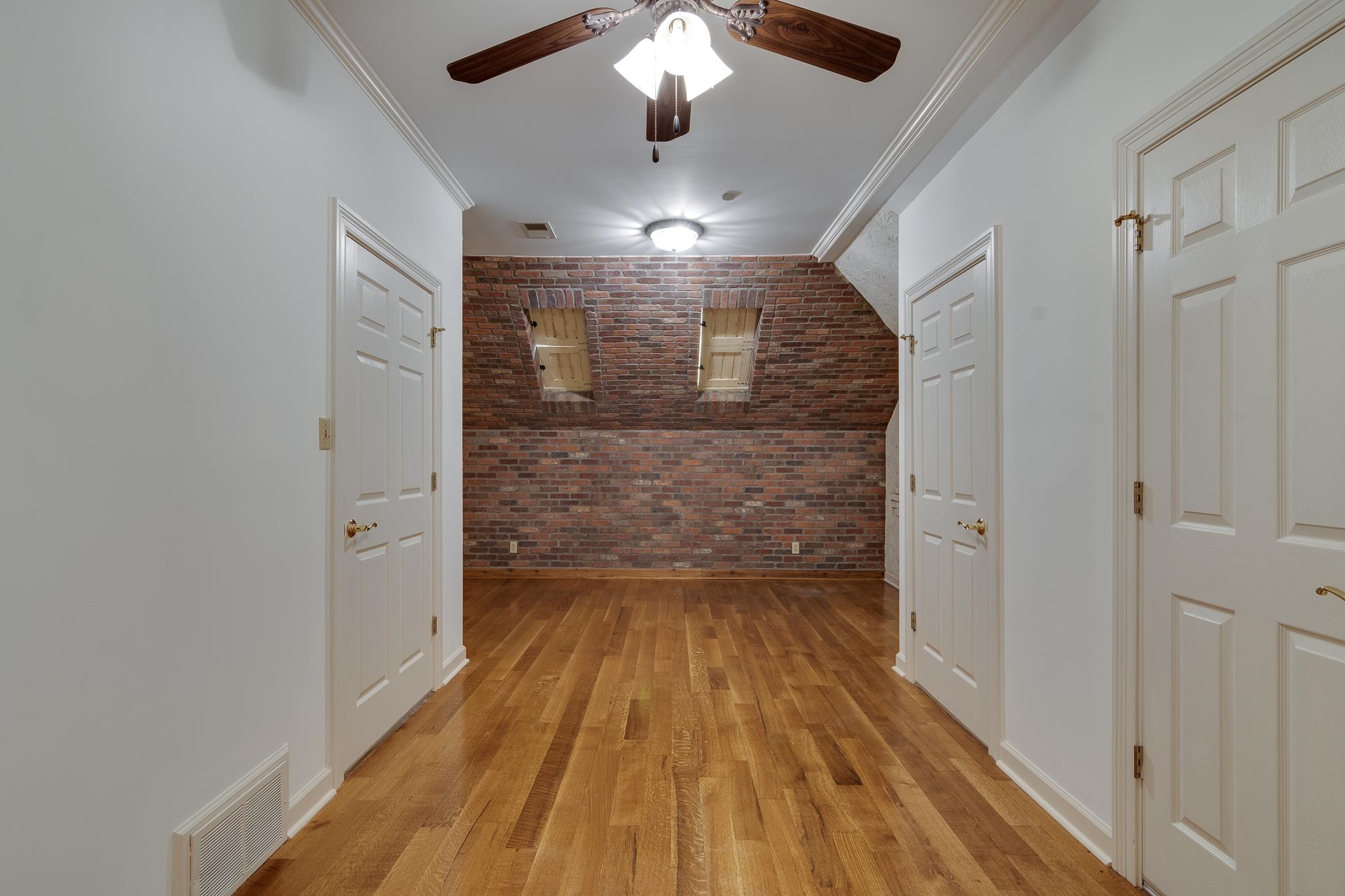 7254 OAKVILLE DR