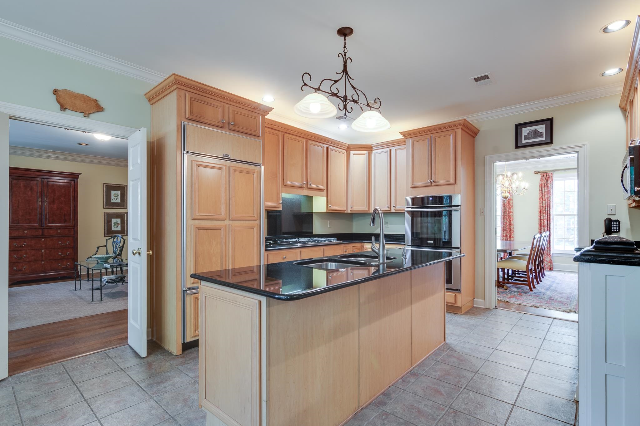 7063 MAY WOODS LN
