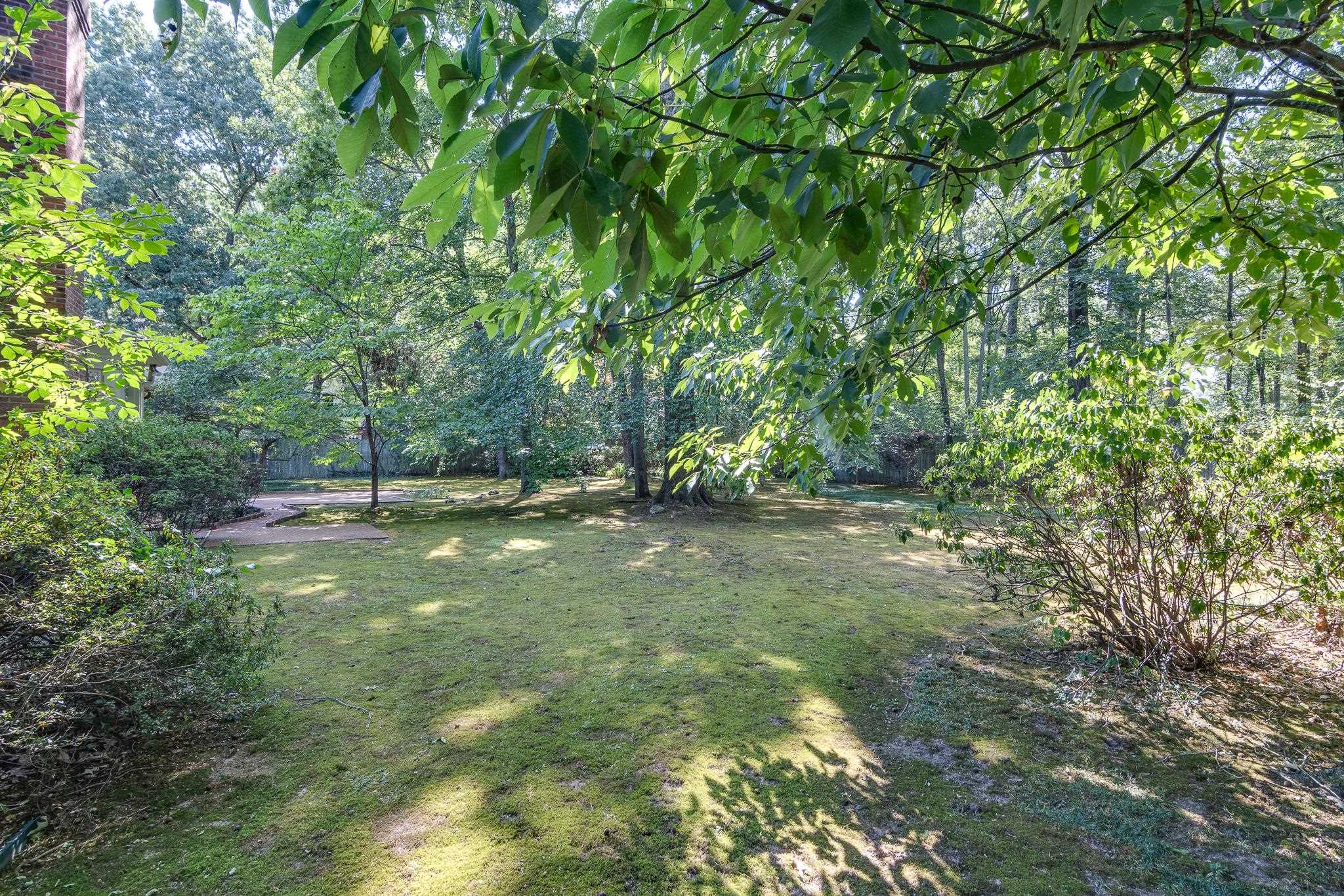 7063 MAY WOODS LN