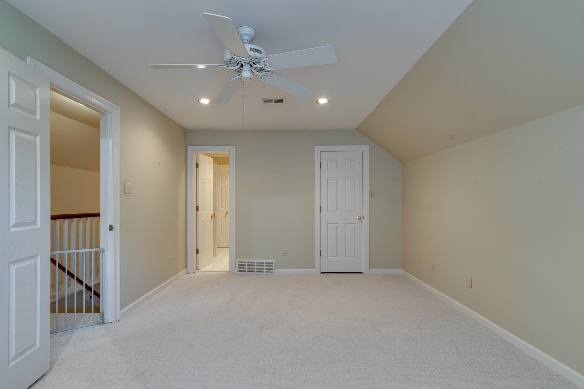 7063 MAY WOODS LN