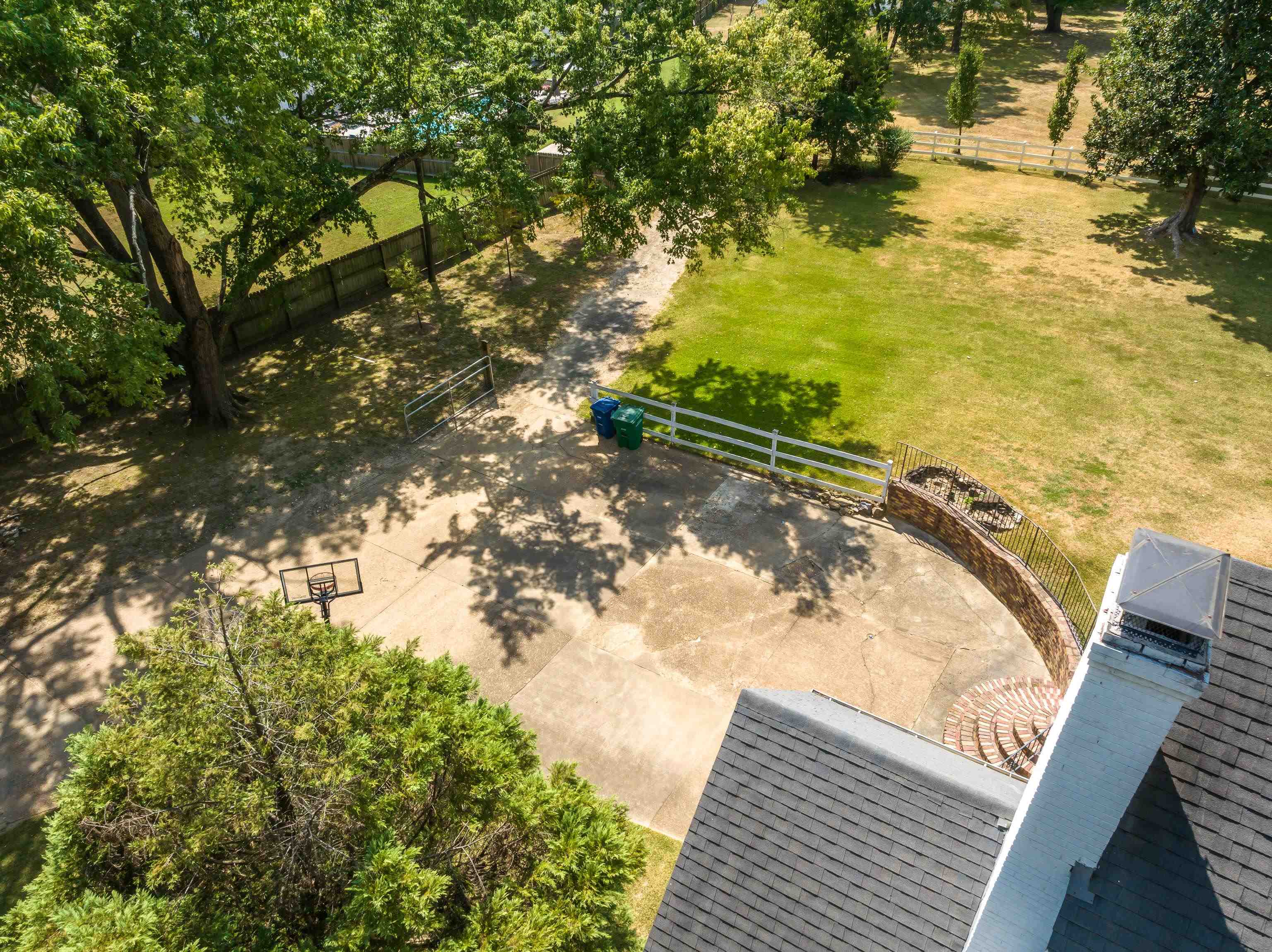 2099 SUNSET RD