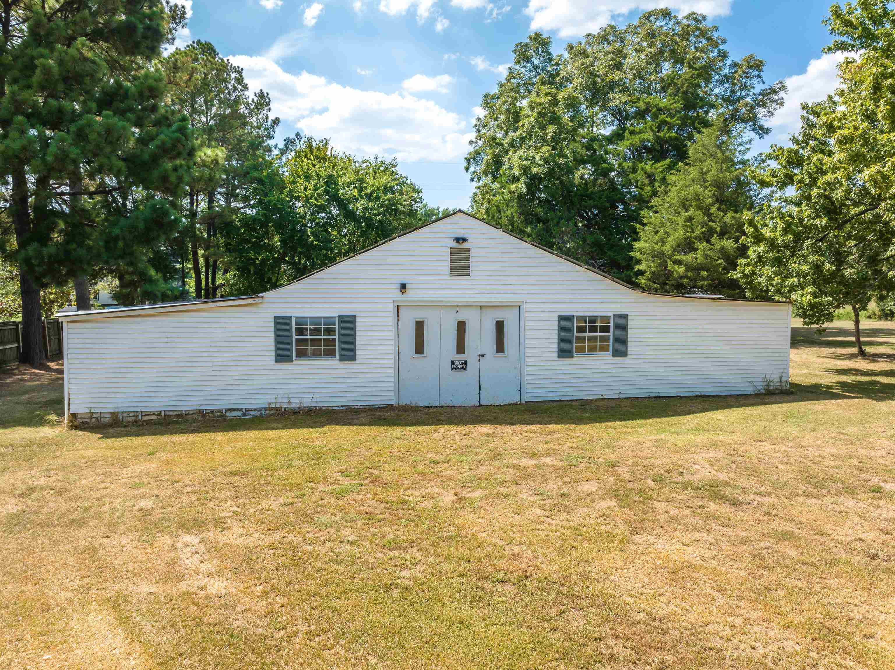 2099 SUNSET RD
