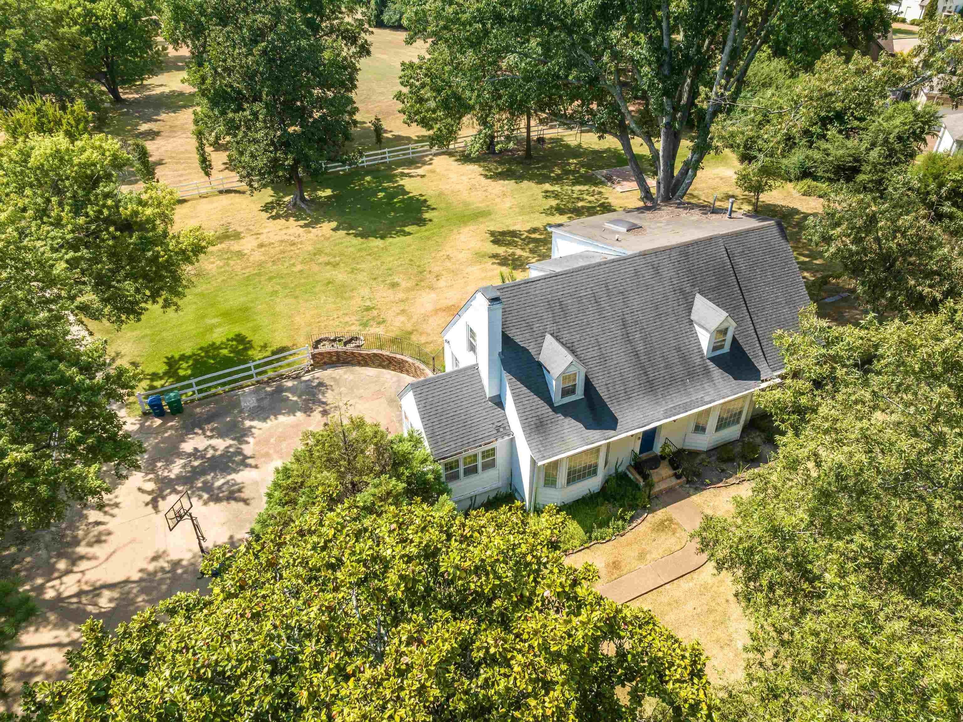 2099 SUNSET RD