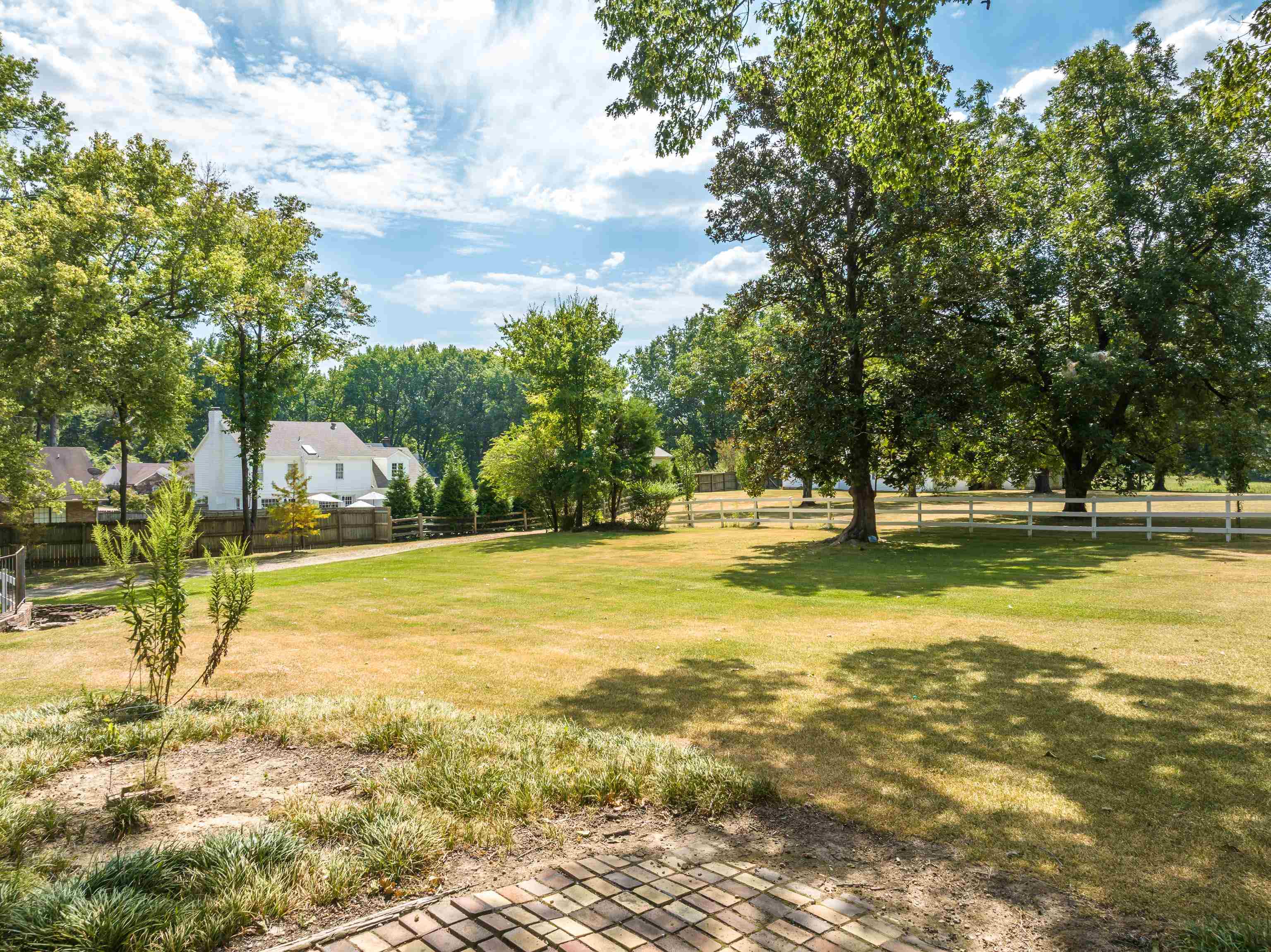 2099 SUNSET RD