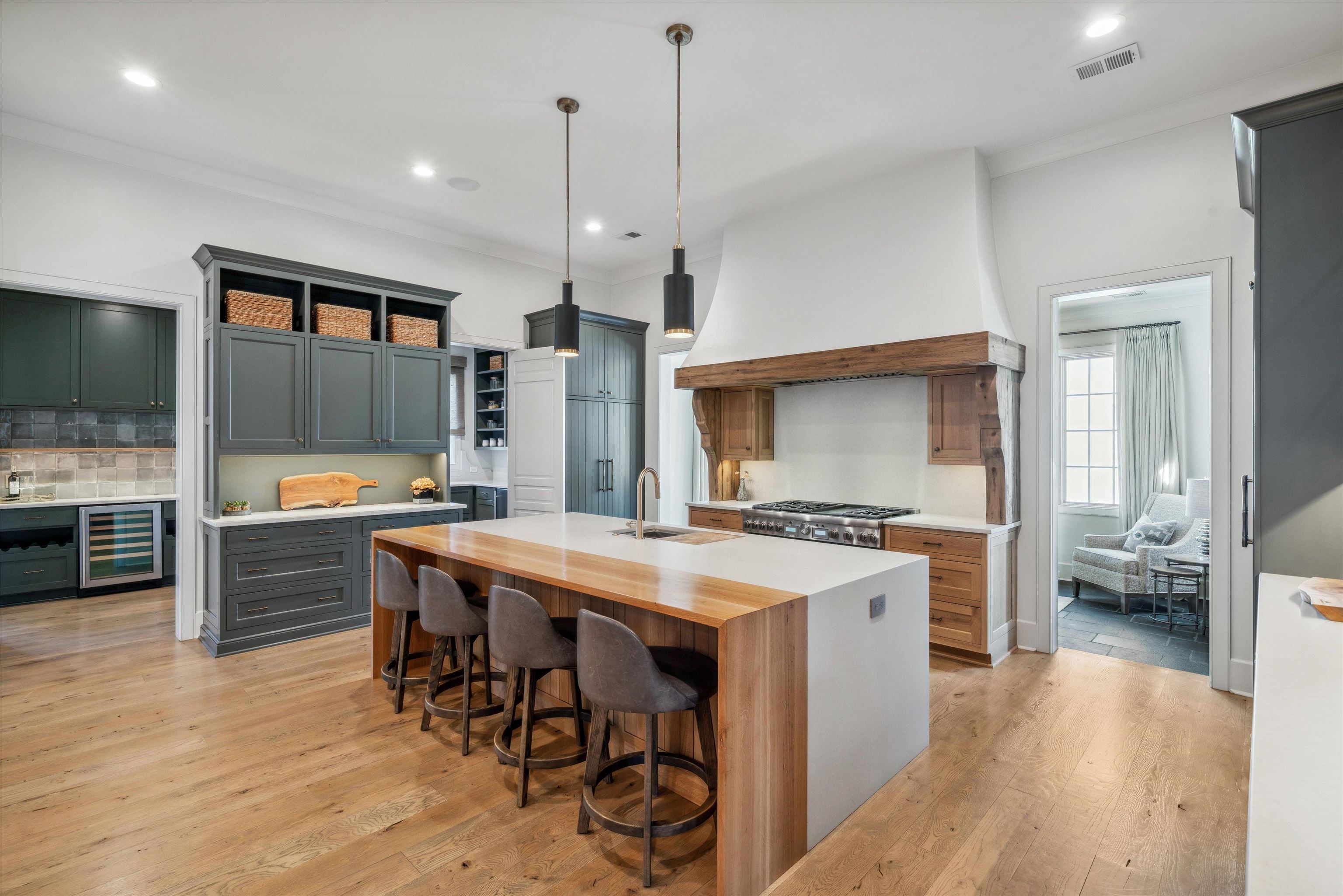 3096 CHAPEL WOODS CV