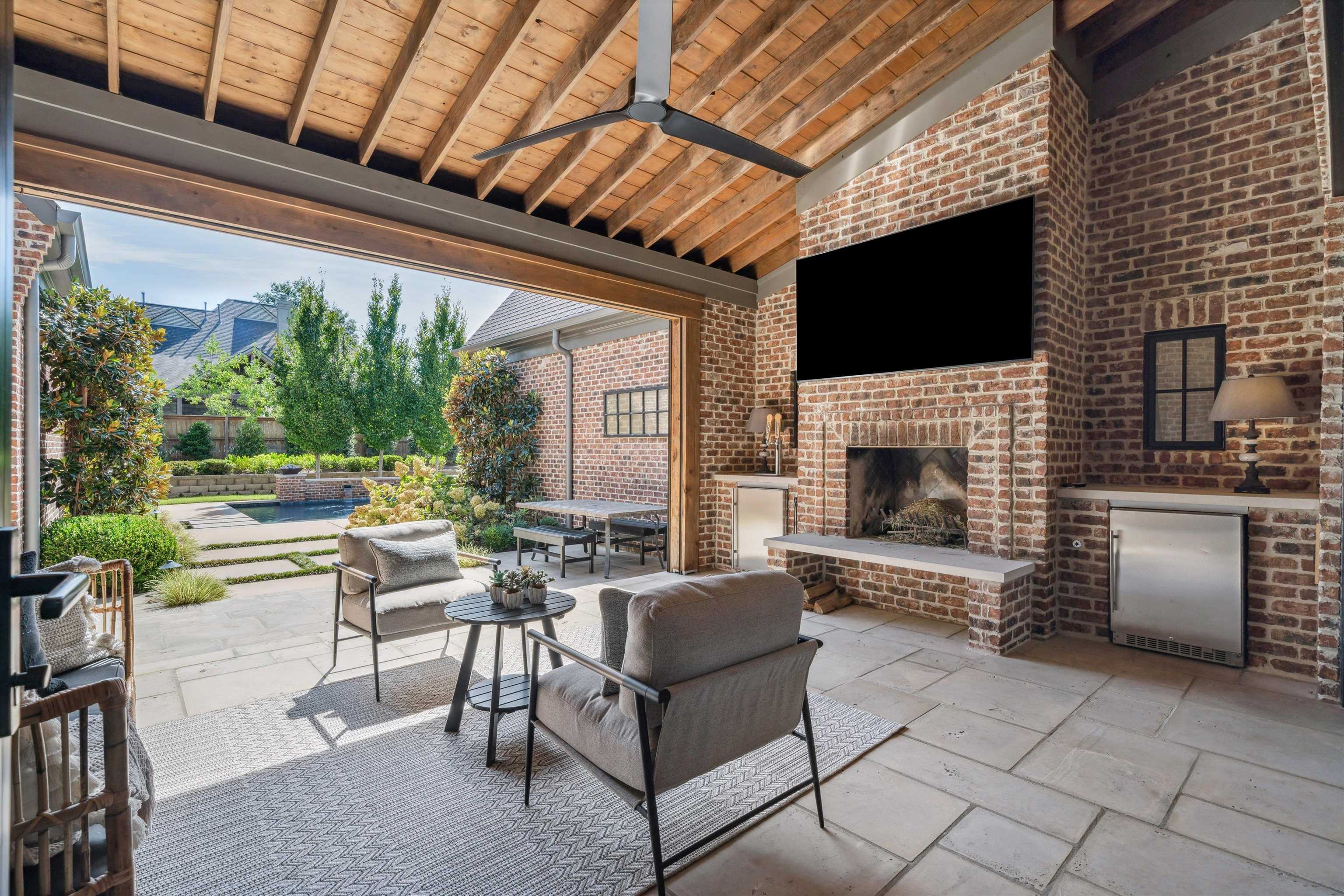 3096 CHAPEL WOODS CV