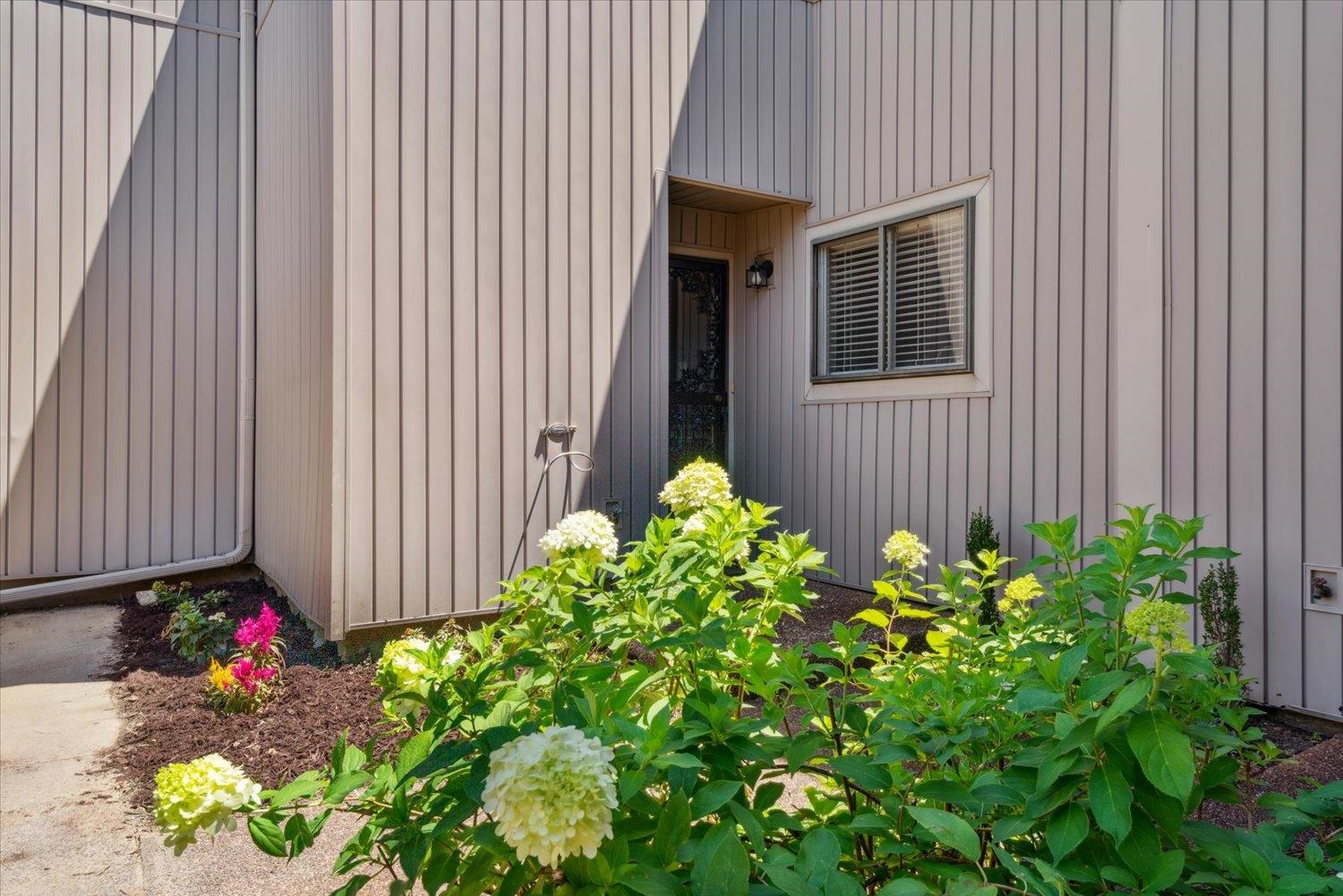 828 CREEKSIDE DR Unit: 2403