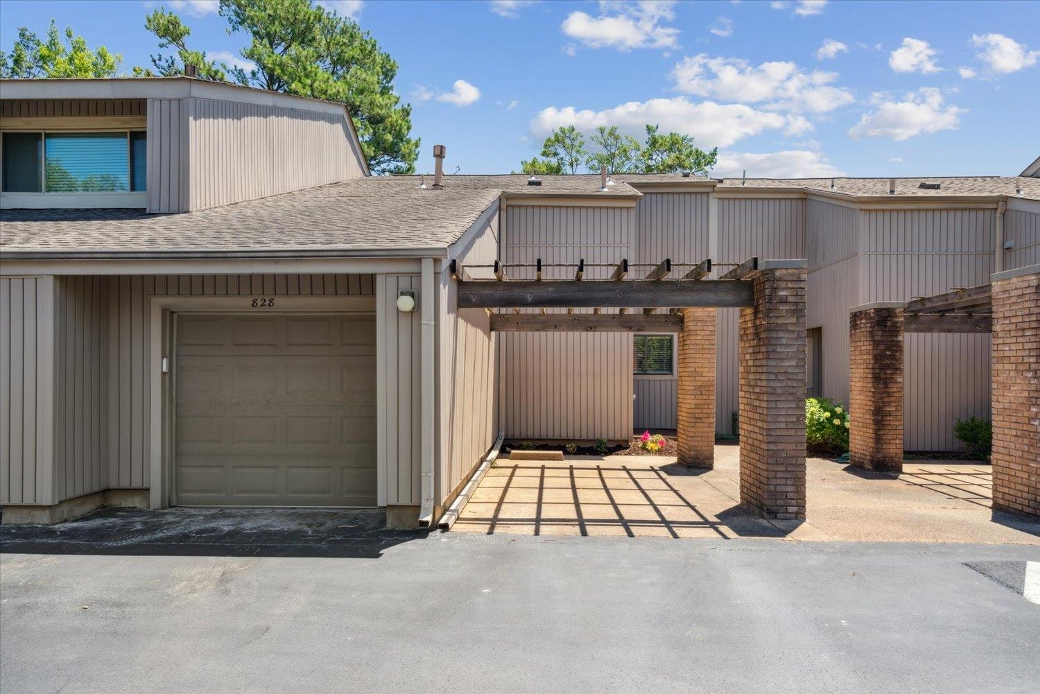 828 CREEKSIDE DR Unit: 2403