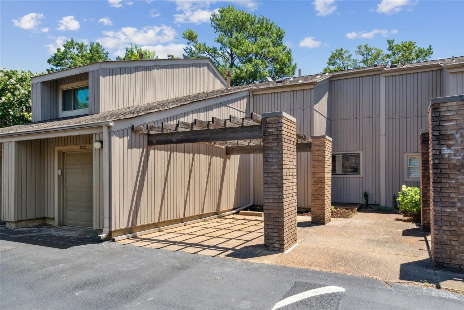 828 CREEKSIDE DR Unit: 2403
