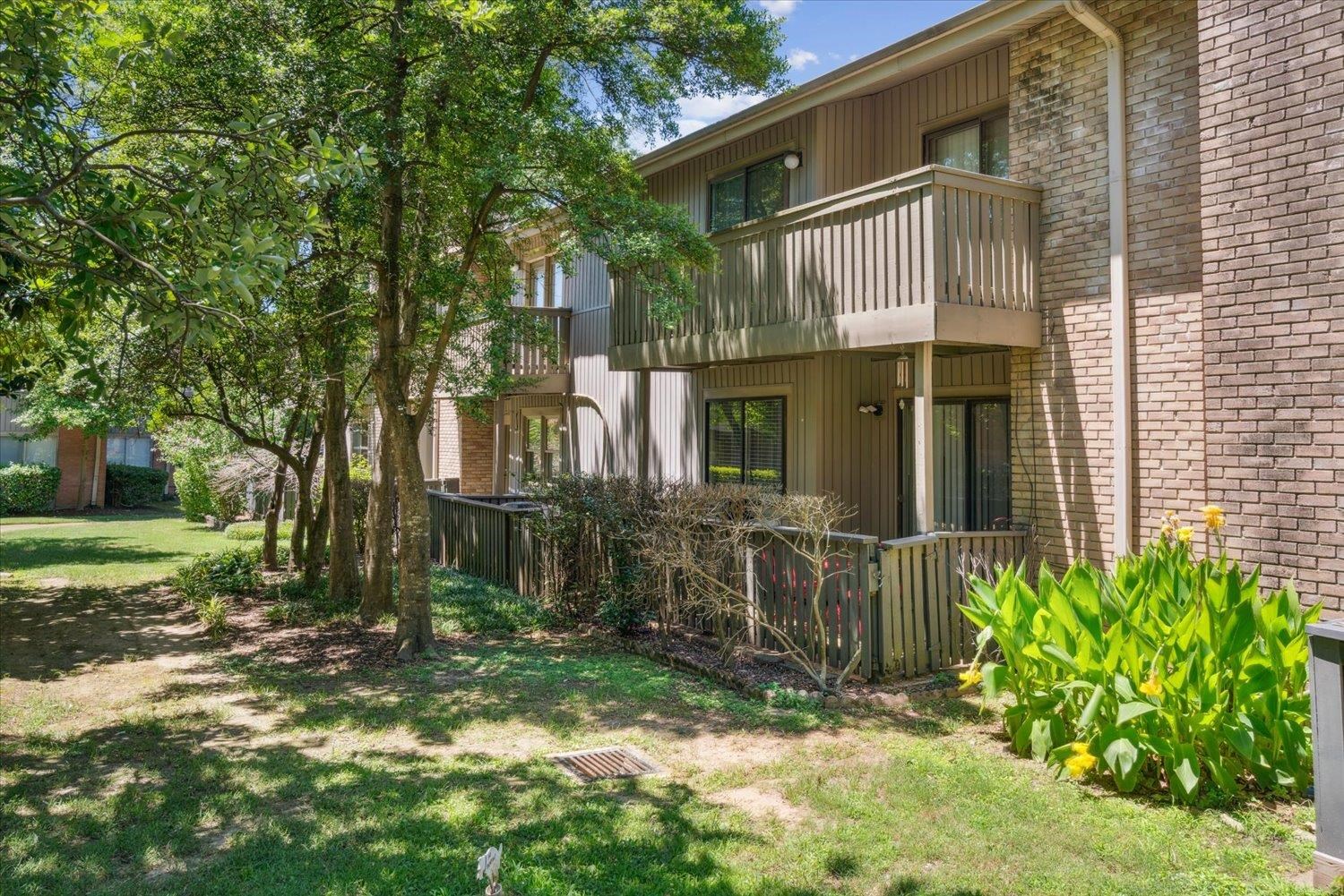 828 CREEKSIDE DR Unit: 2403