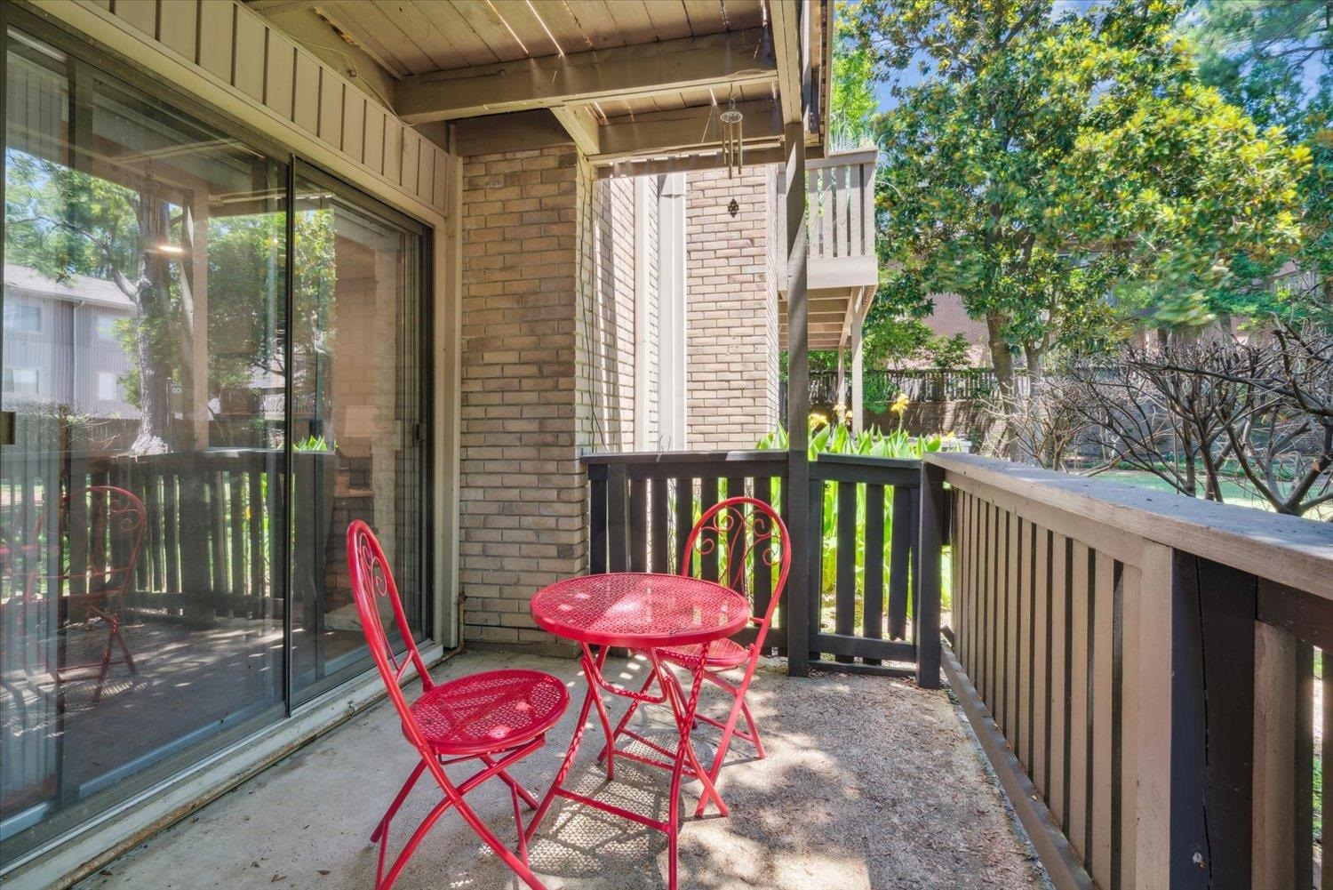 828 CREEKSIDE DR Unit: 2403