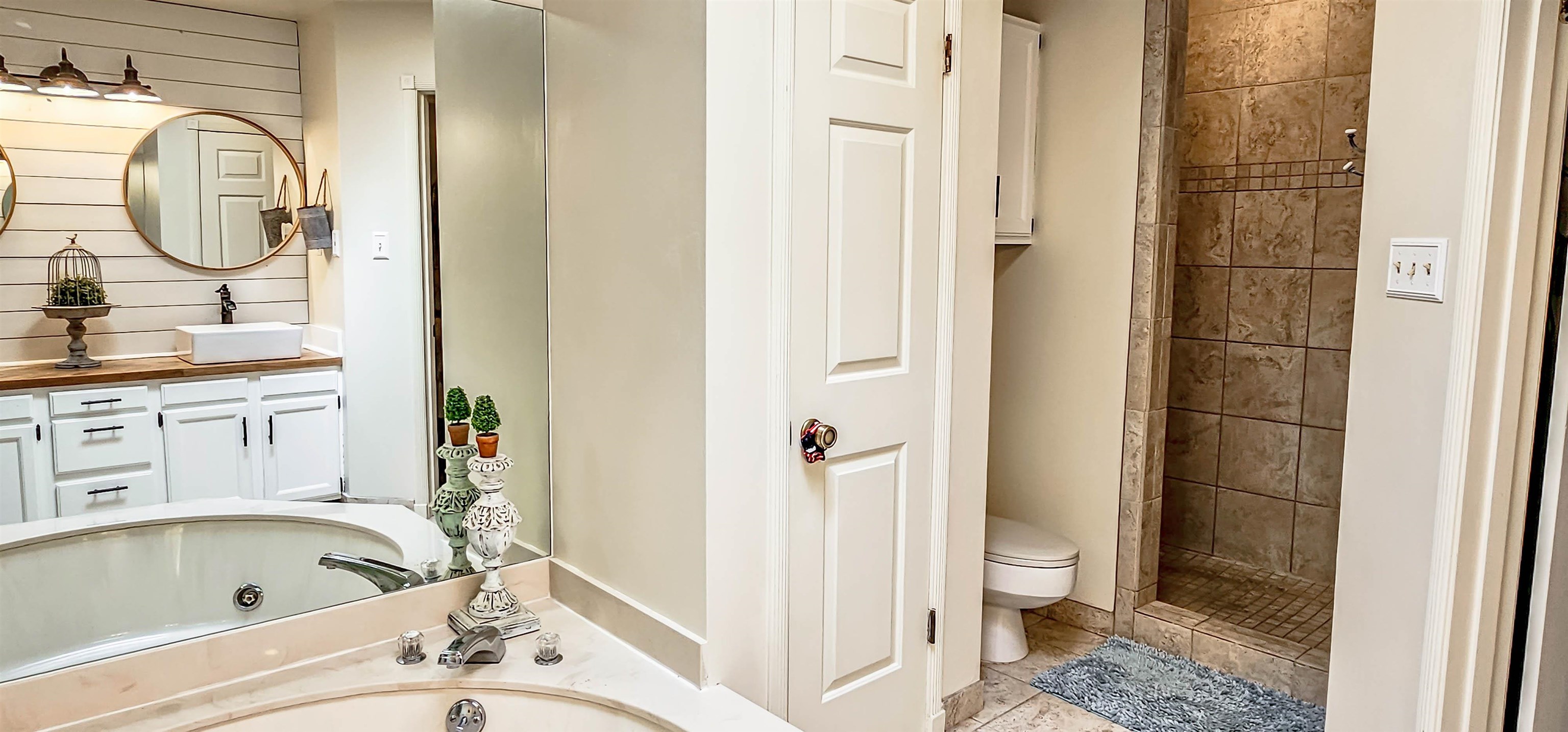 10195 E COUNTRY WAY DR