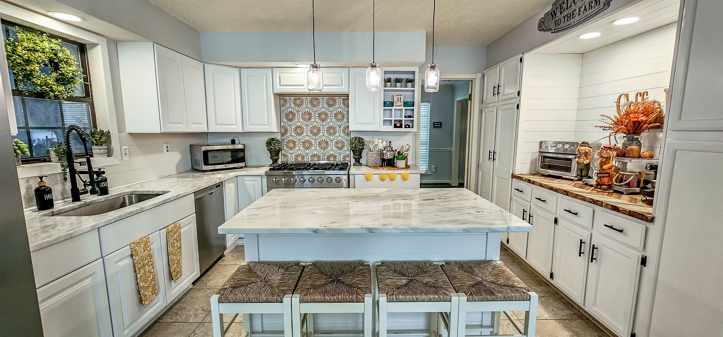 10195 E COUNTRY WAY DR