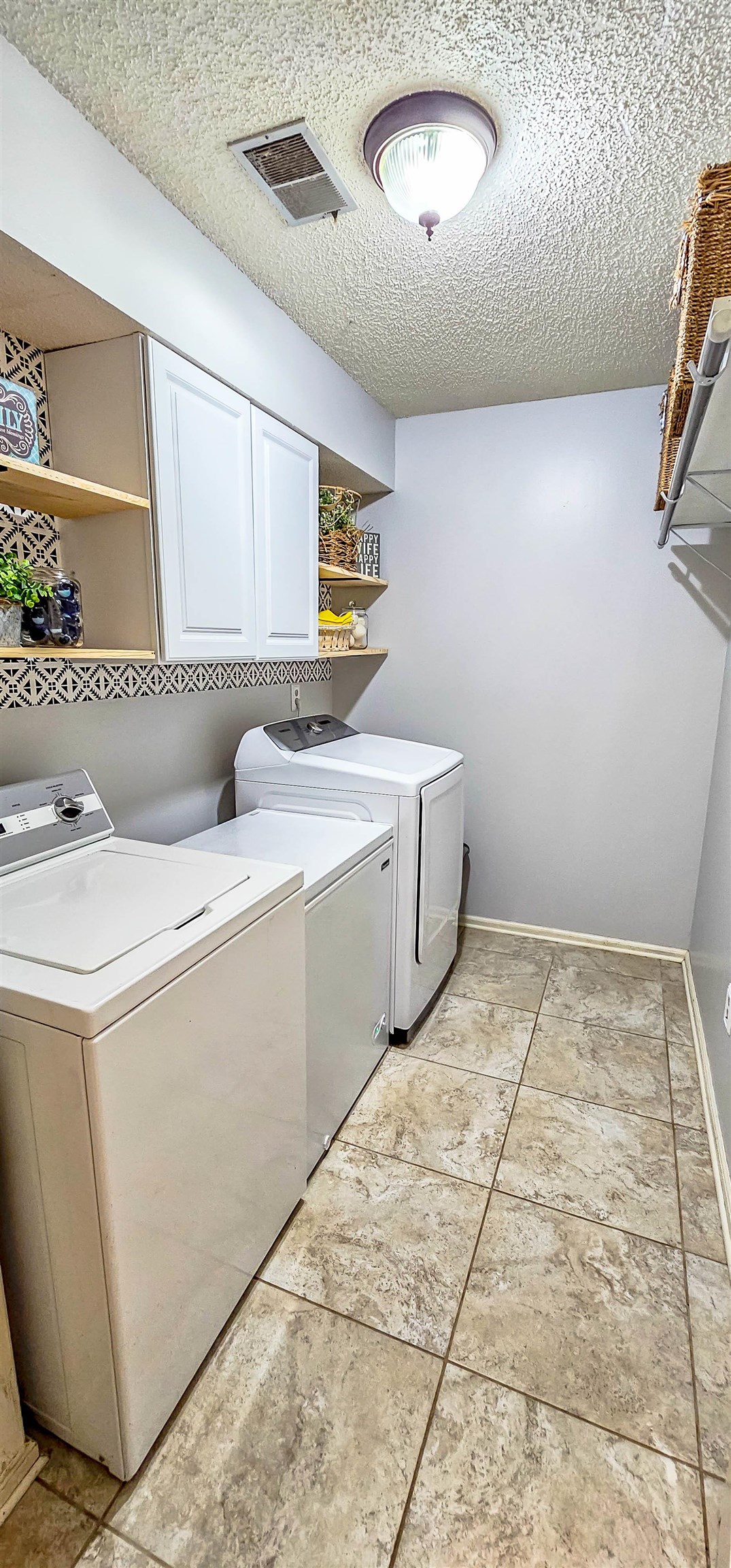 10195 E COUNTRY WAY DR