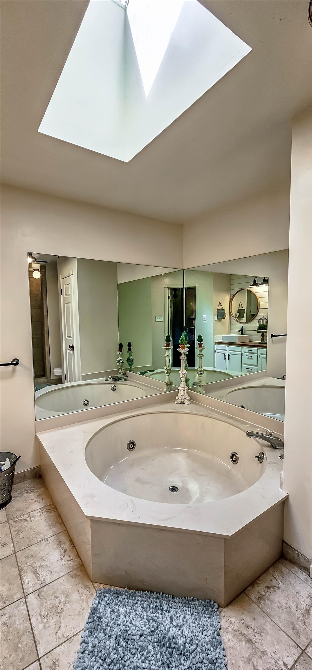 10195 E COUNTRY WAY DR