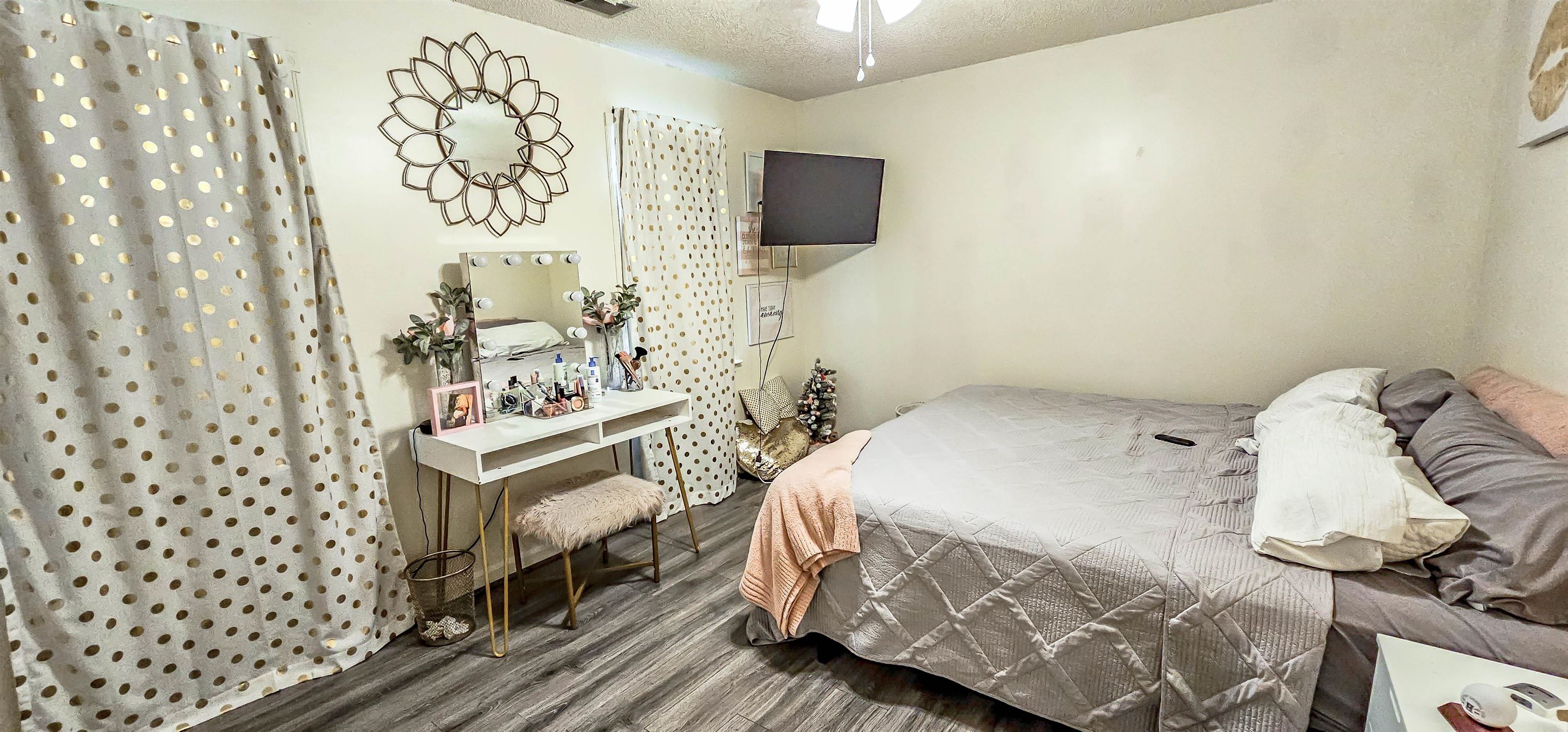 10195 E COUNTRY WAY DR