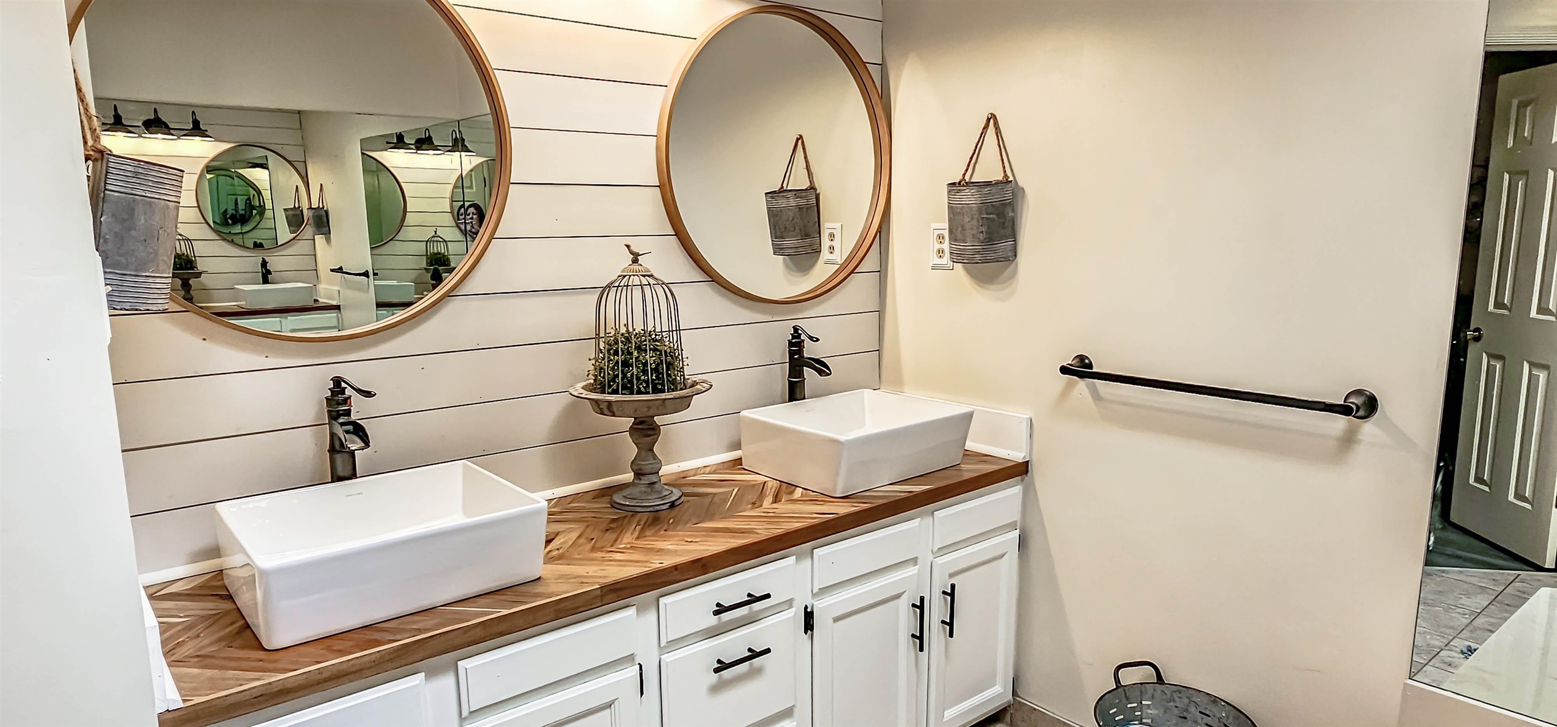 10195 E COUNTRY WAY DR