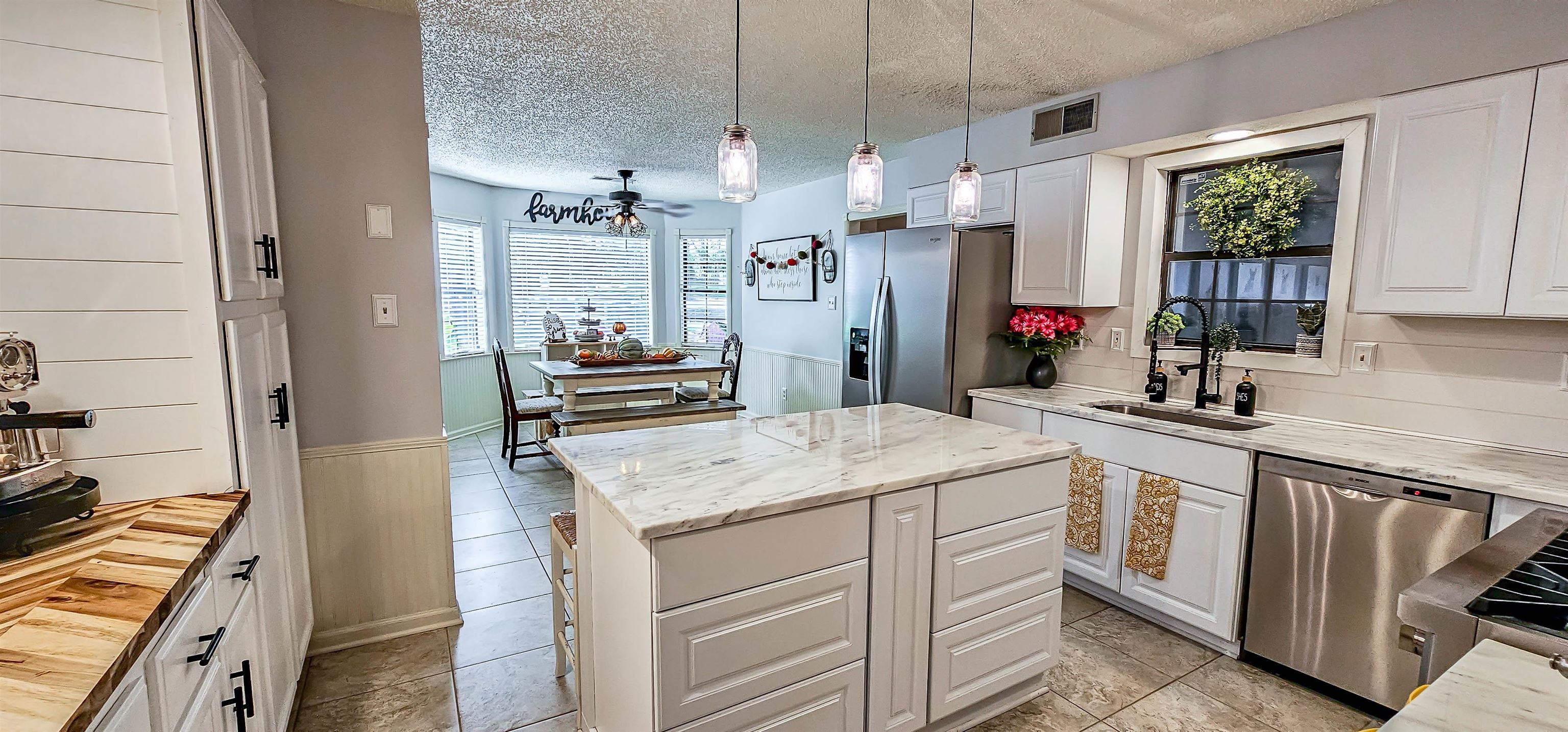 10195 E COUNTRY WAY DR