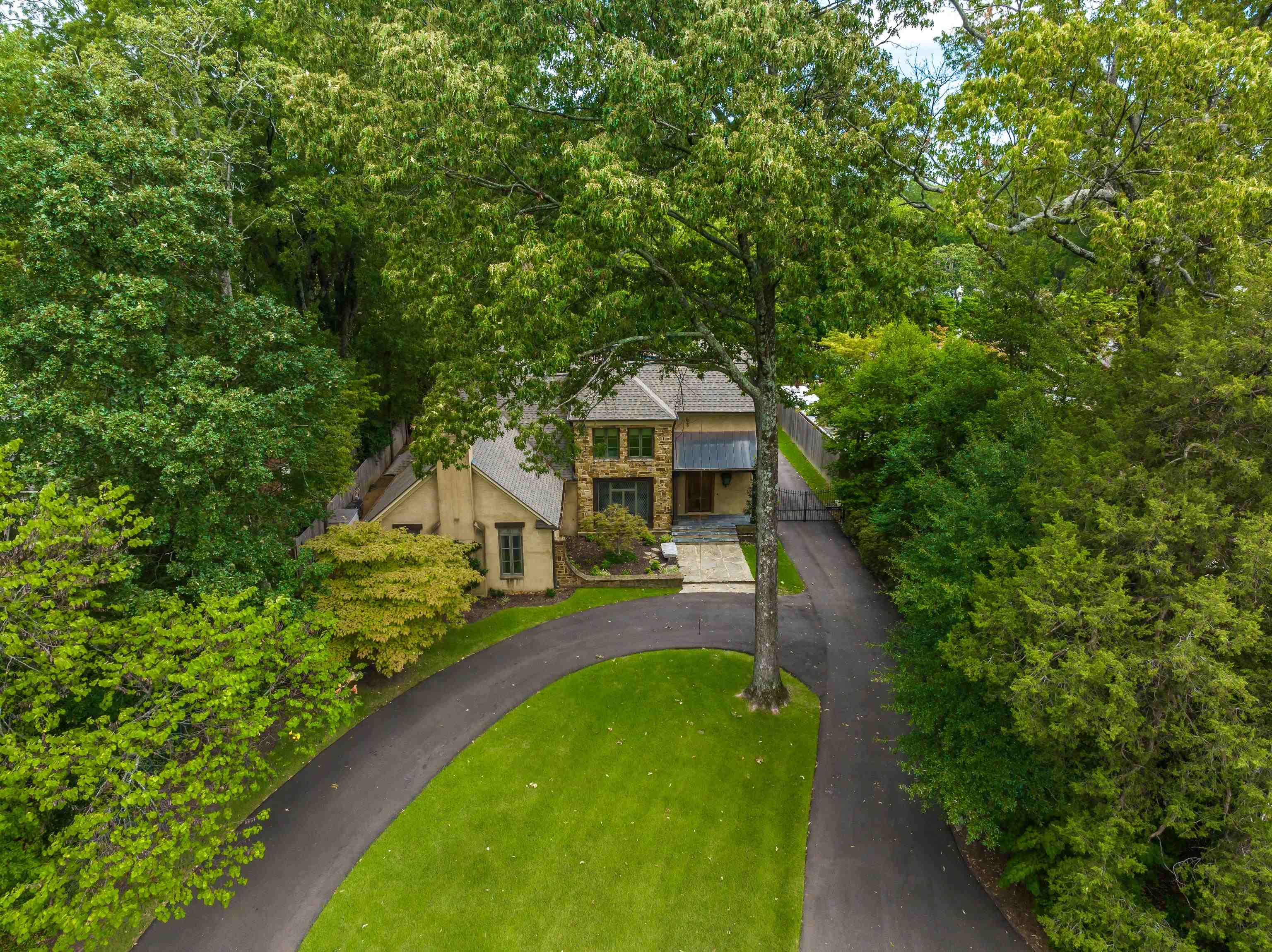 4392 TUCKAHOE RD