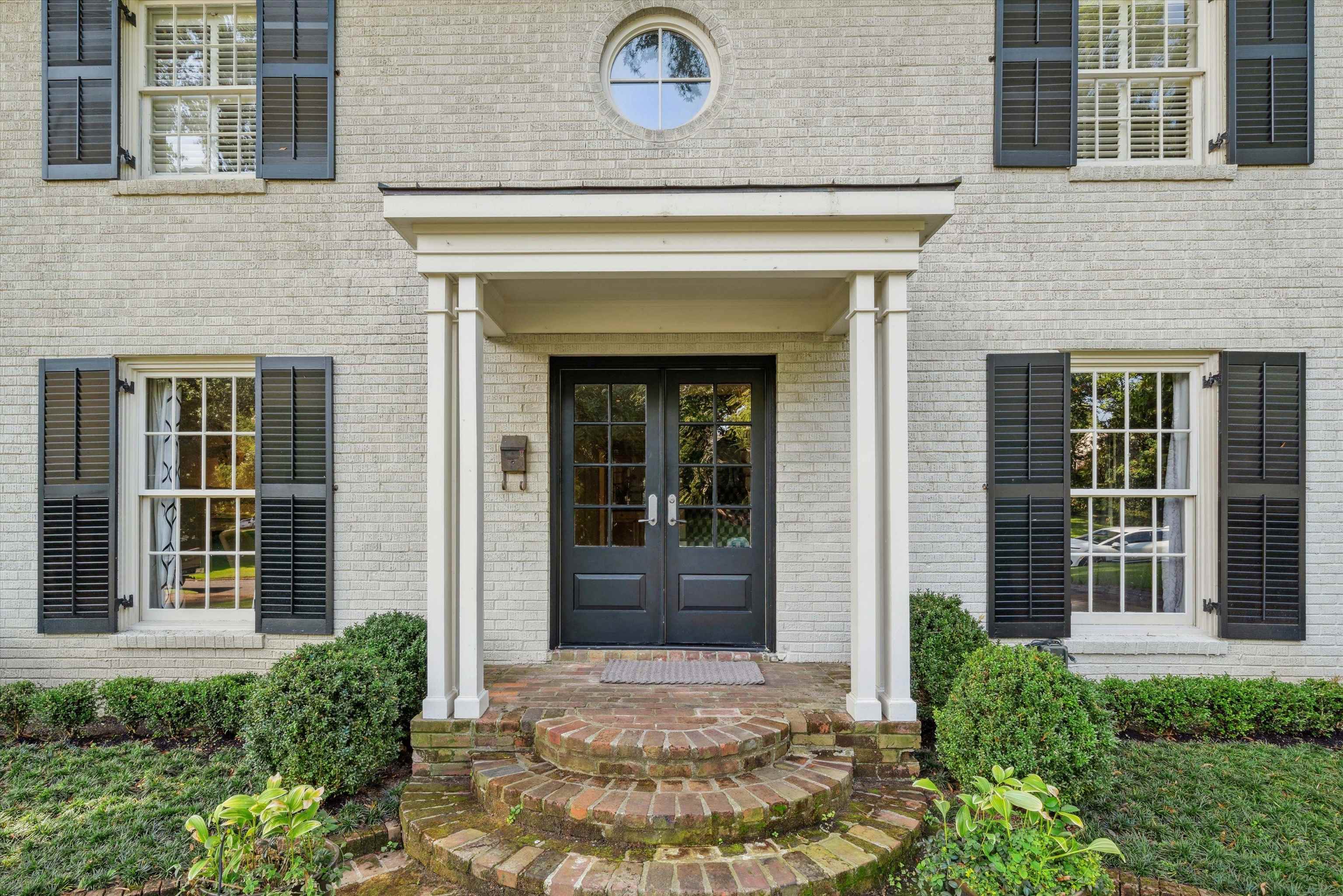 2903 GARDEN LN