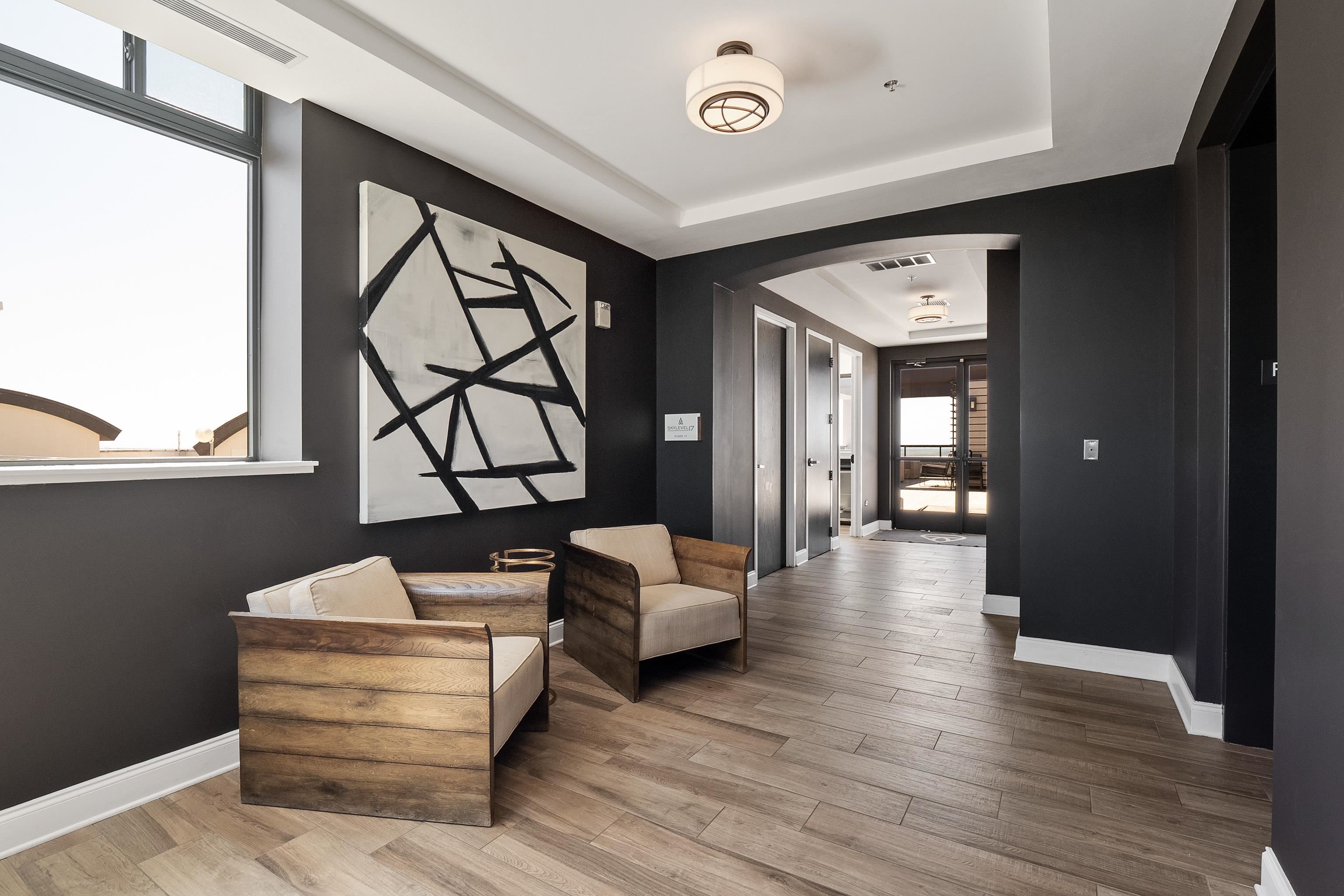 717 RIVERSIDE DR Unit: 909