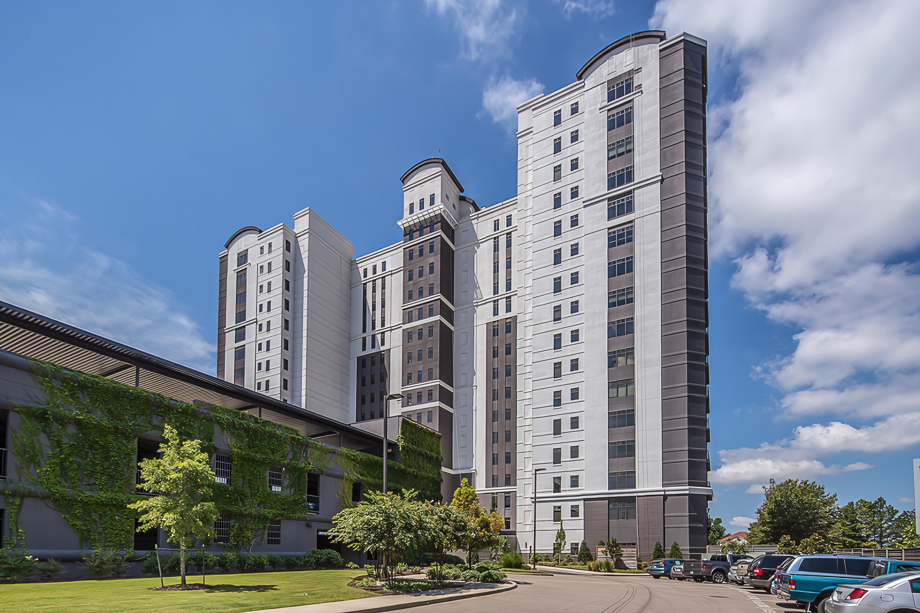 717 RIVERSIDE DR Unit: 909