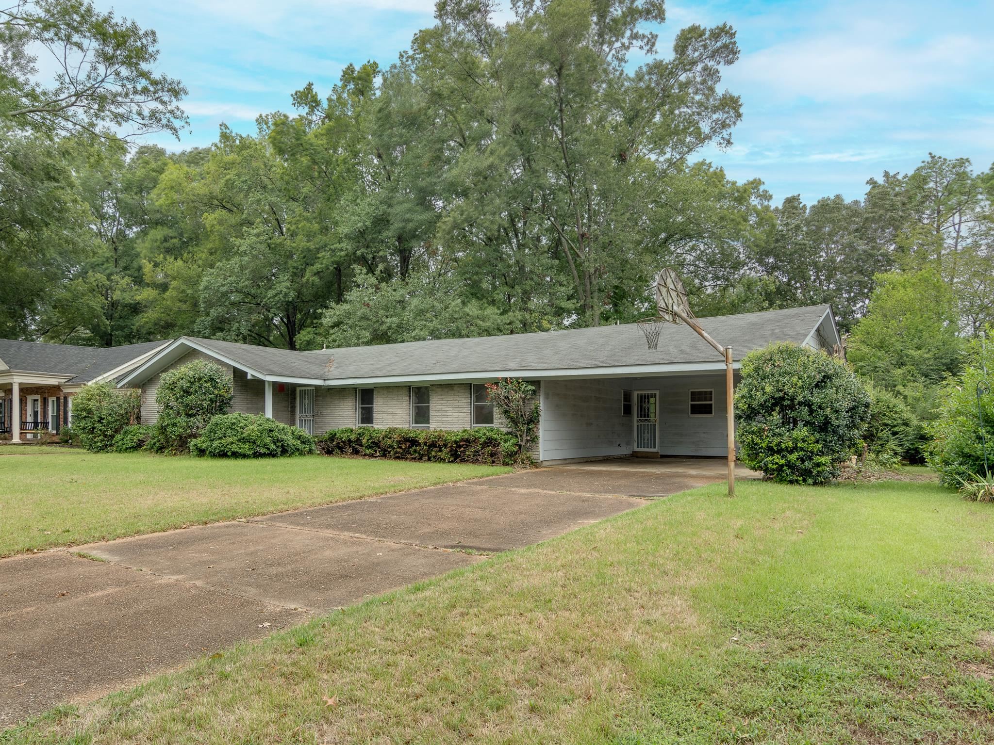 223 RICHBRIAR ST
