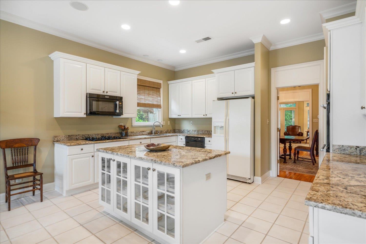 7283 OAKVILLE DR
