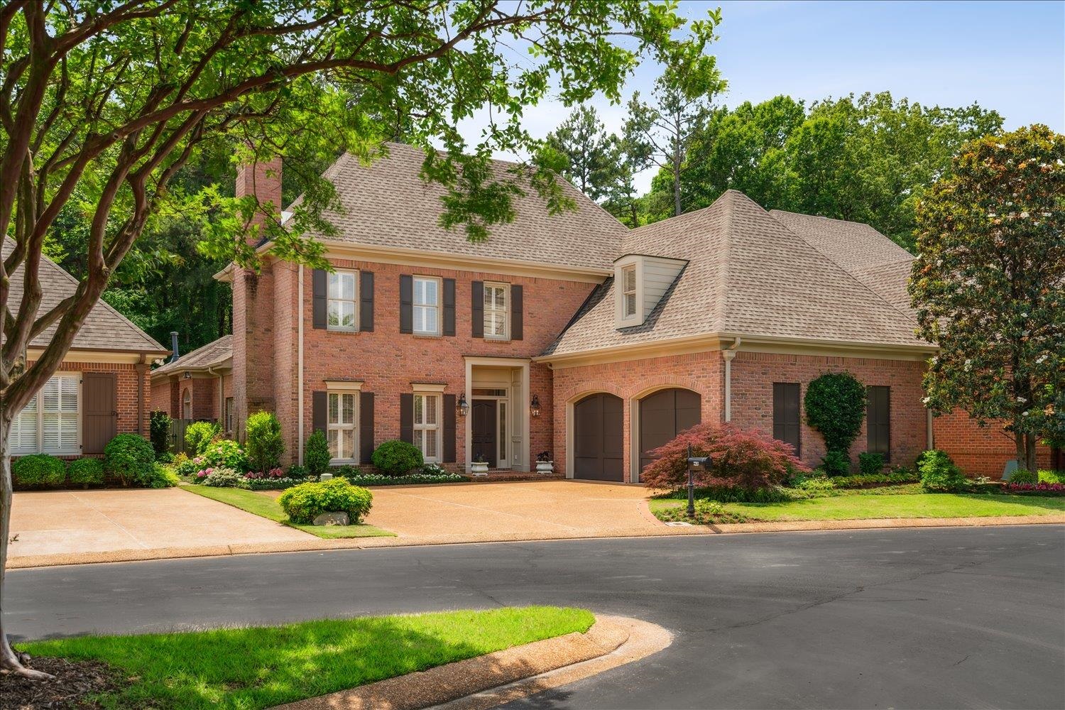 7283 OAKVILLE DR