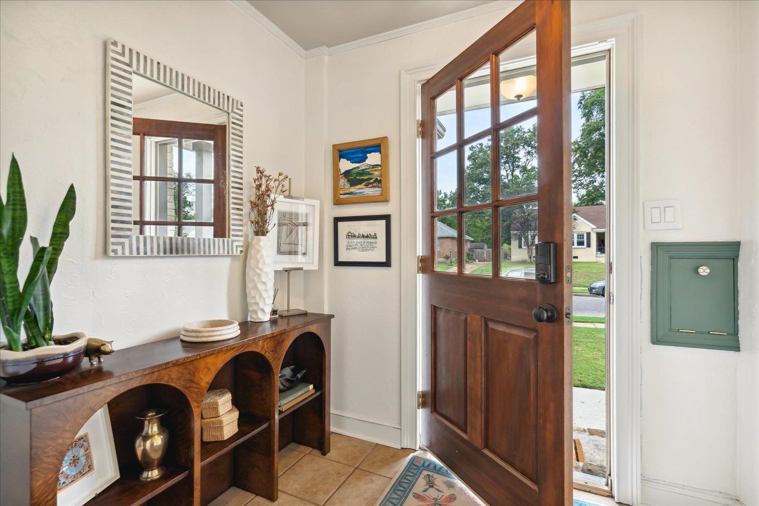 3569 AURORA CIR