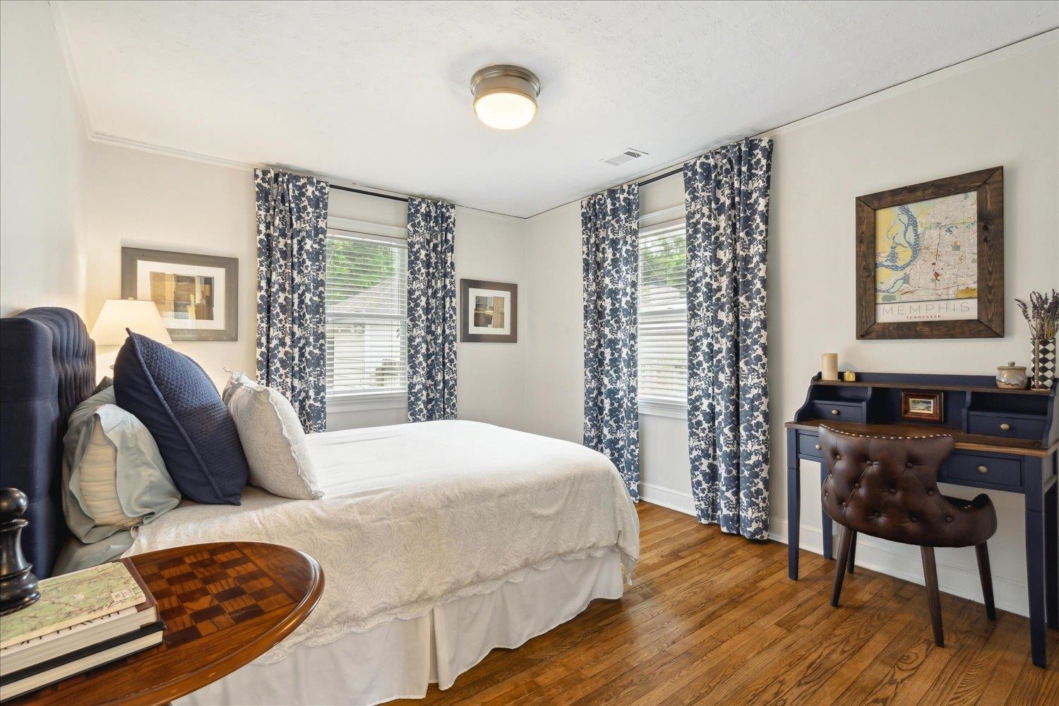 3569 AURORA CIR