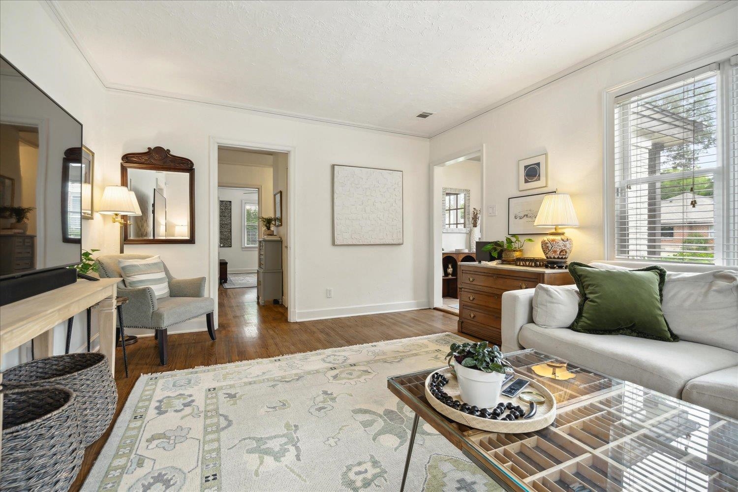 3569 AURORA CIR