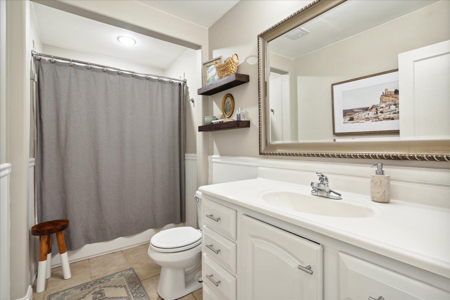 3569 AURORA CIR