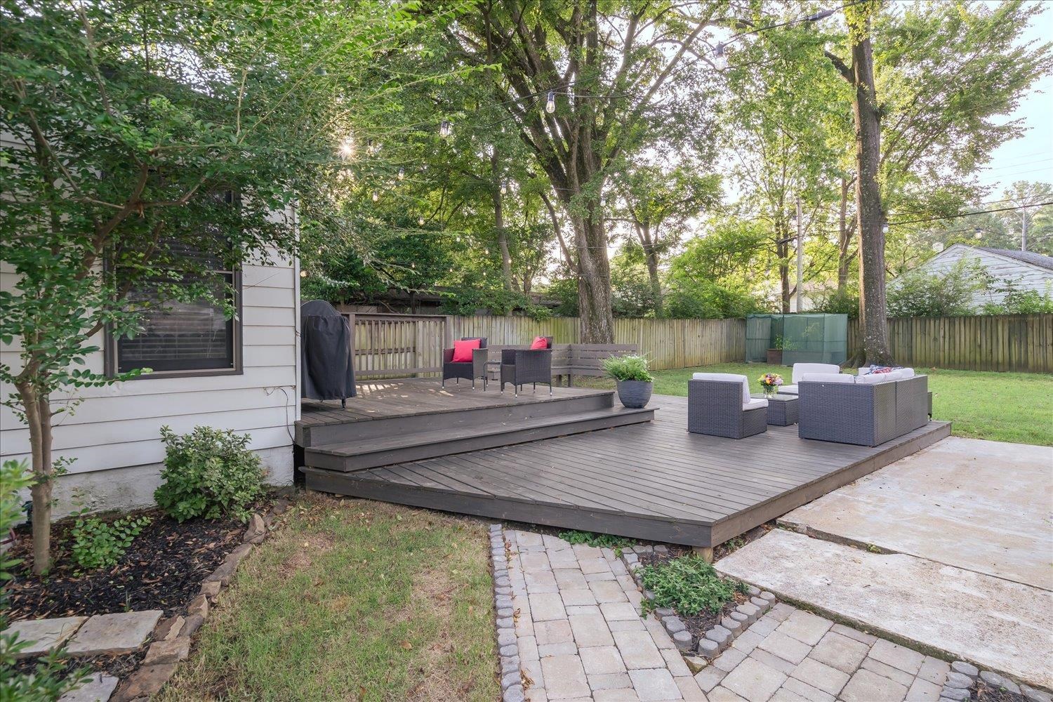 3569 AURORA CIR