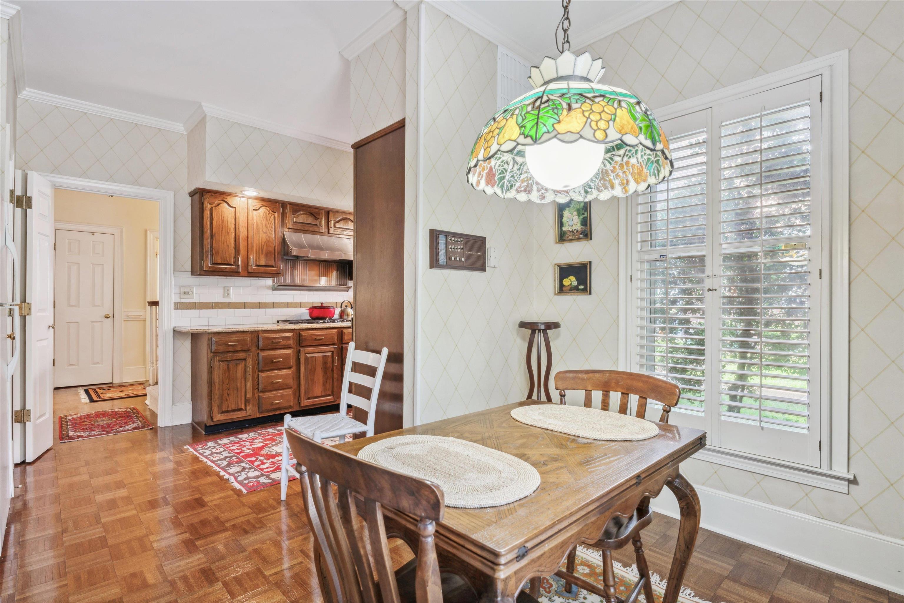 226 WINDOVER GROVE DR