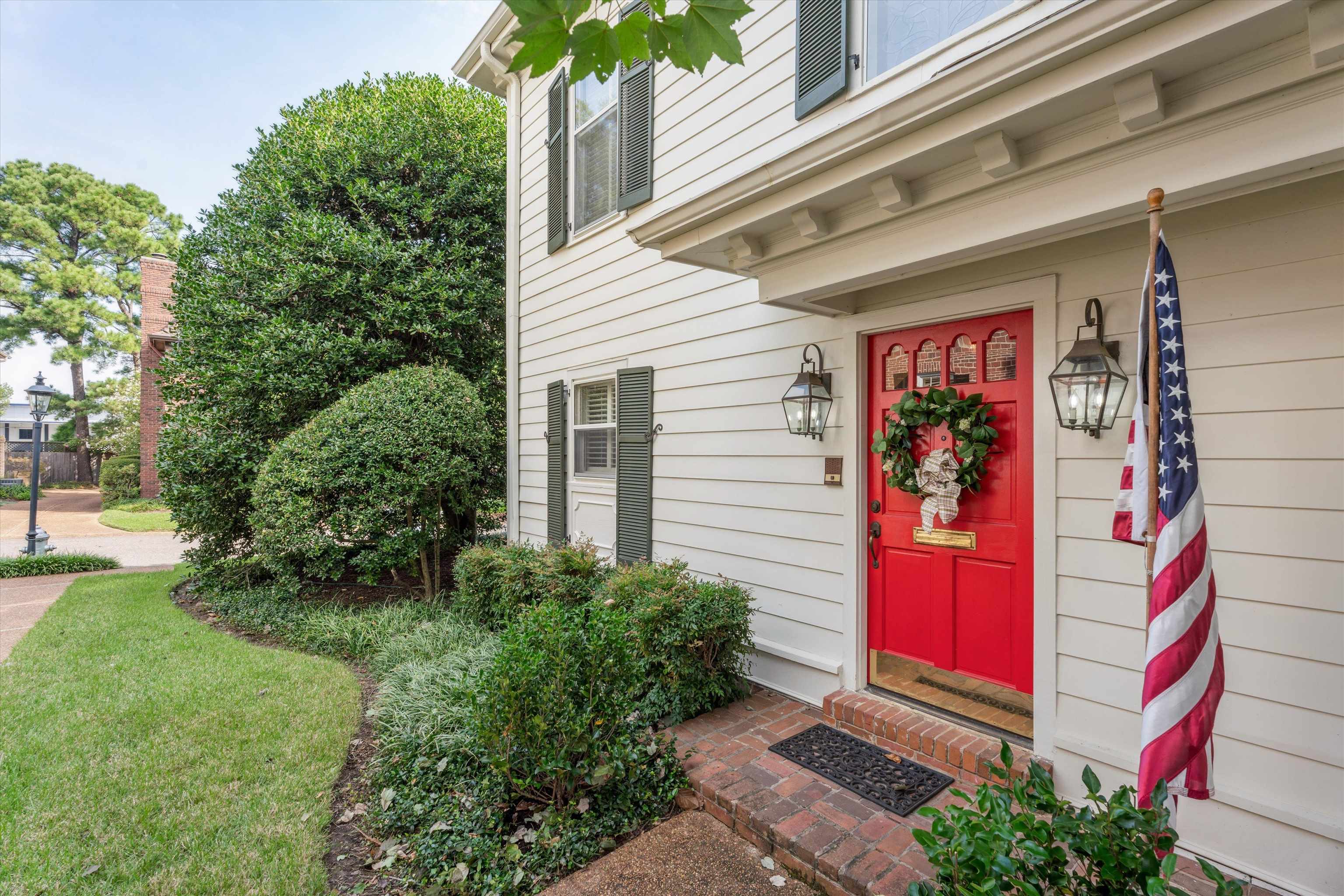 226 WINDOVER GROVE DR