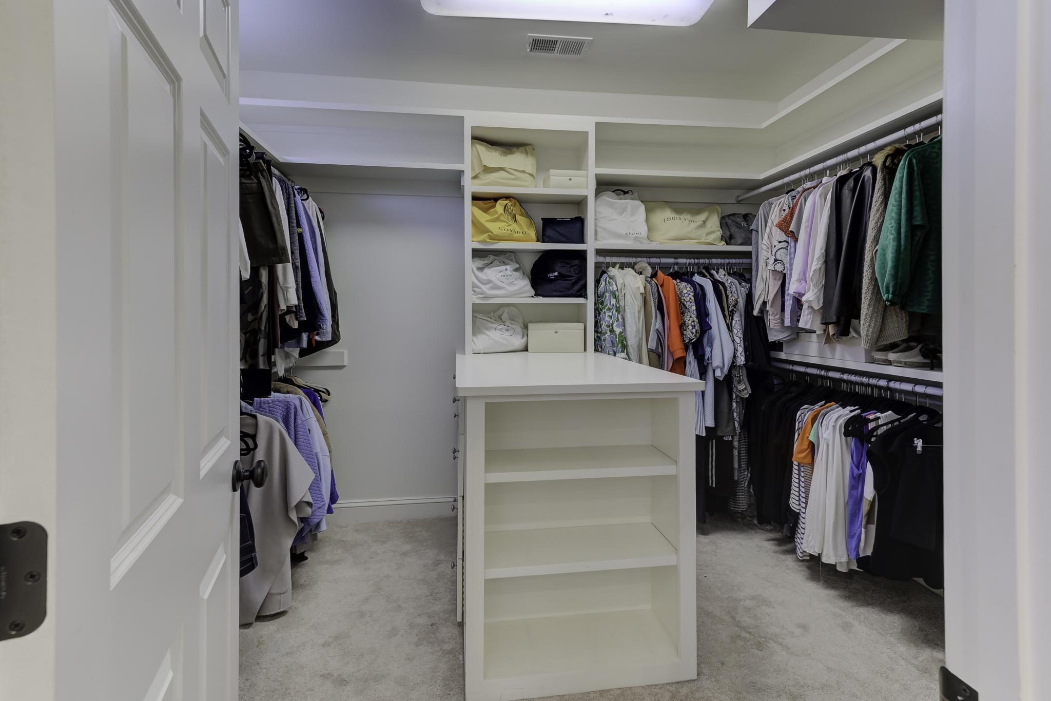 7076 MAY WOODS LN