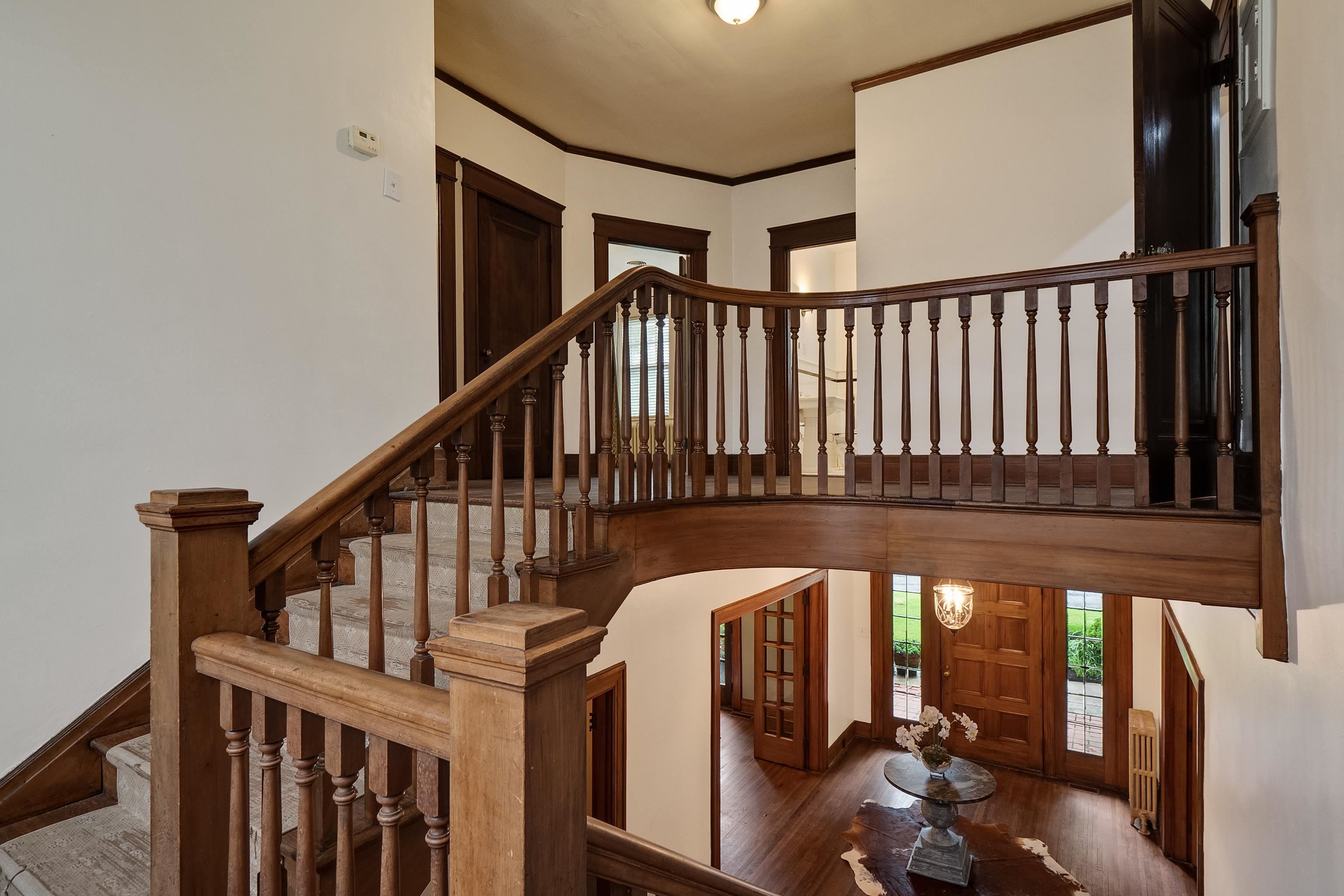 1891 AUTUMN AVE