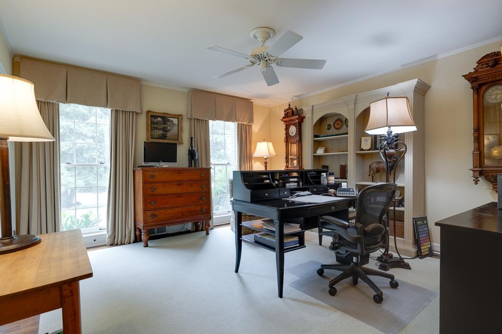 176 E CHICKASAW PKY
