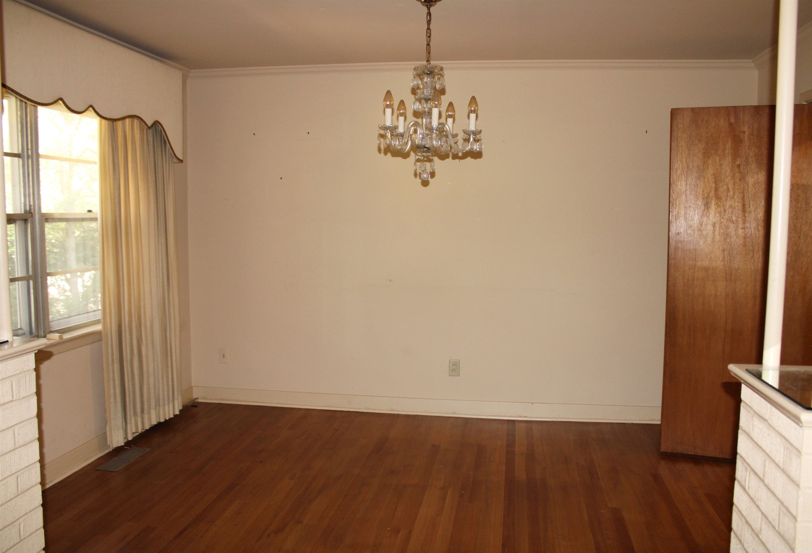 4174 HEDGE HILLS AVE