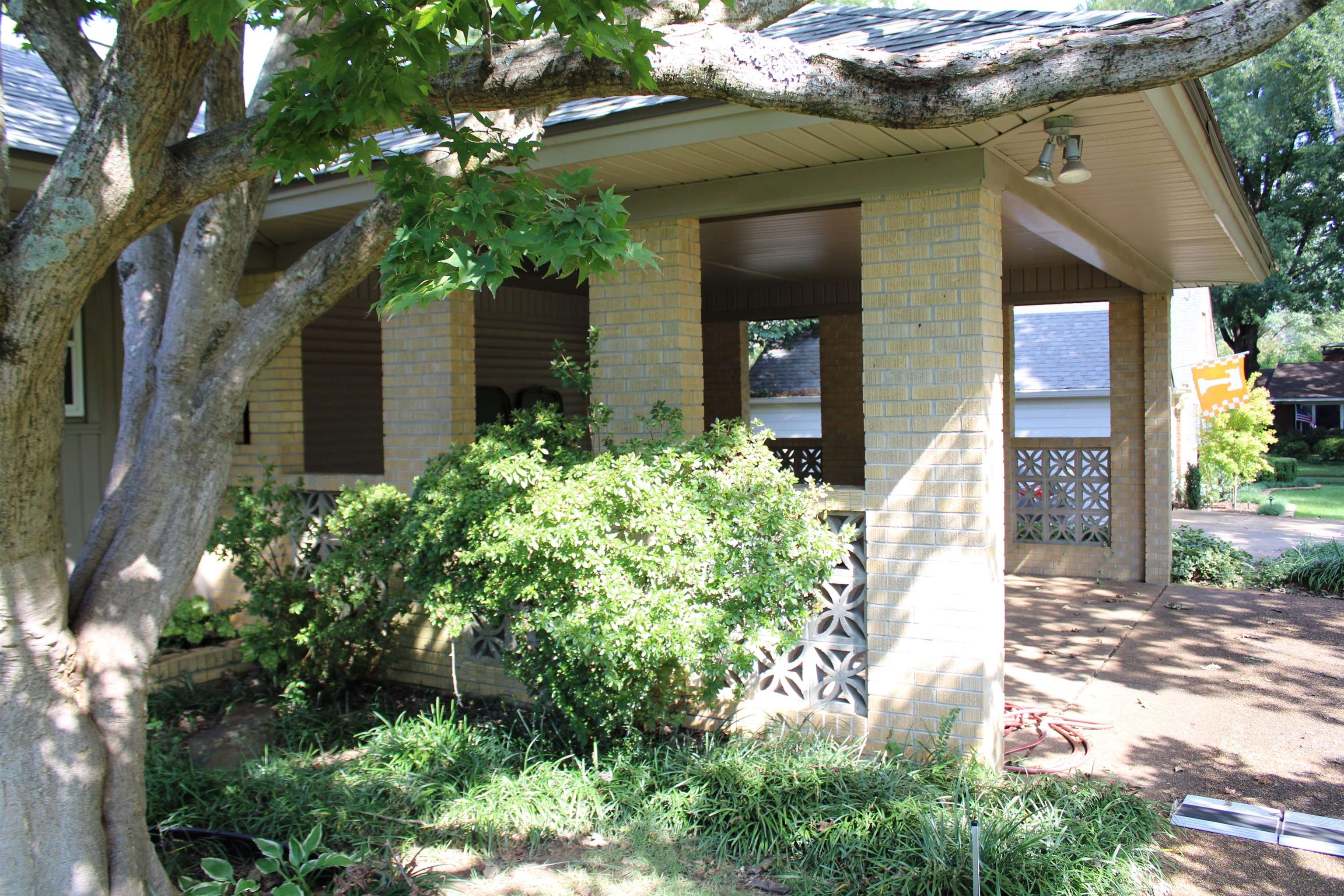 4174 HEDGE HILLS AVE