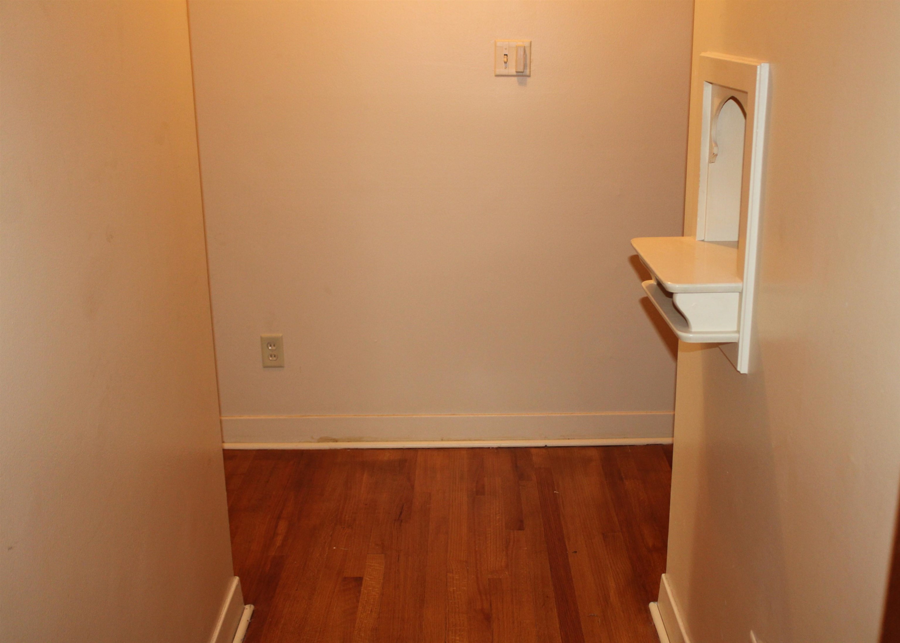 4174 HEDGE HILLS AVE