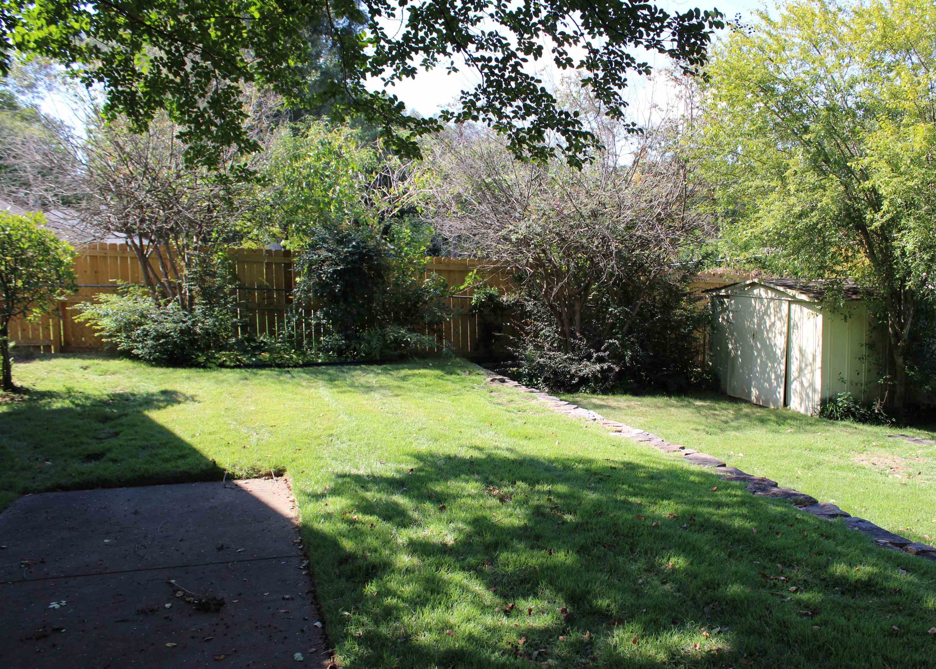 4174 HEDGE HILLS AVE